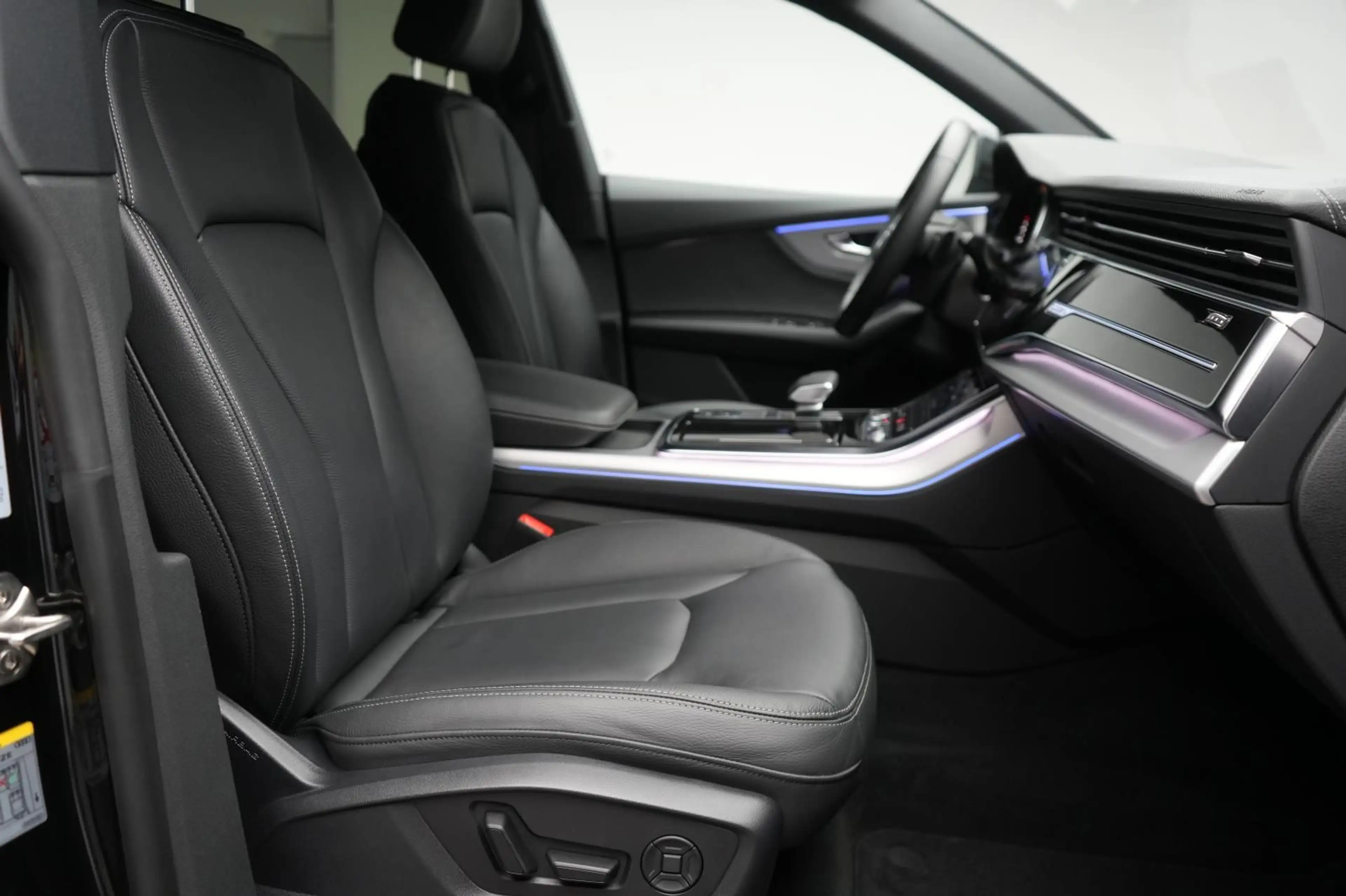 Audi Q8 45 TDI Quattro Tiptronic Leder/ACC/Kamera/Mat — photo 7
