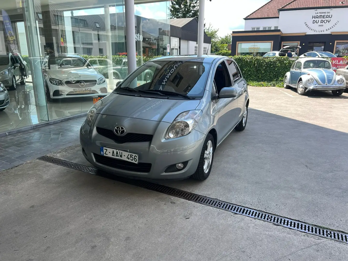 Toyota Yaris 1.33i VVT-i Comfort Zilver - 1
