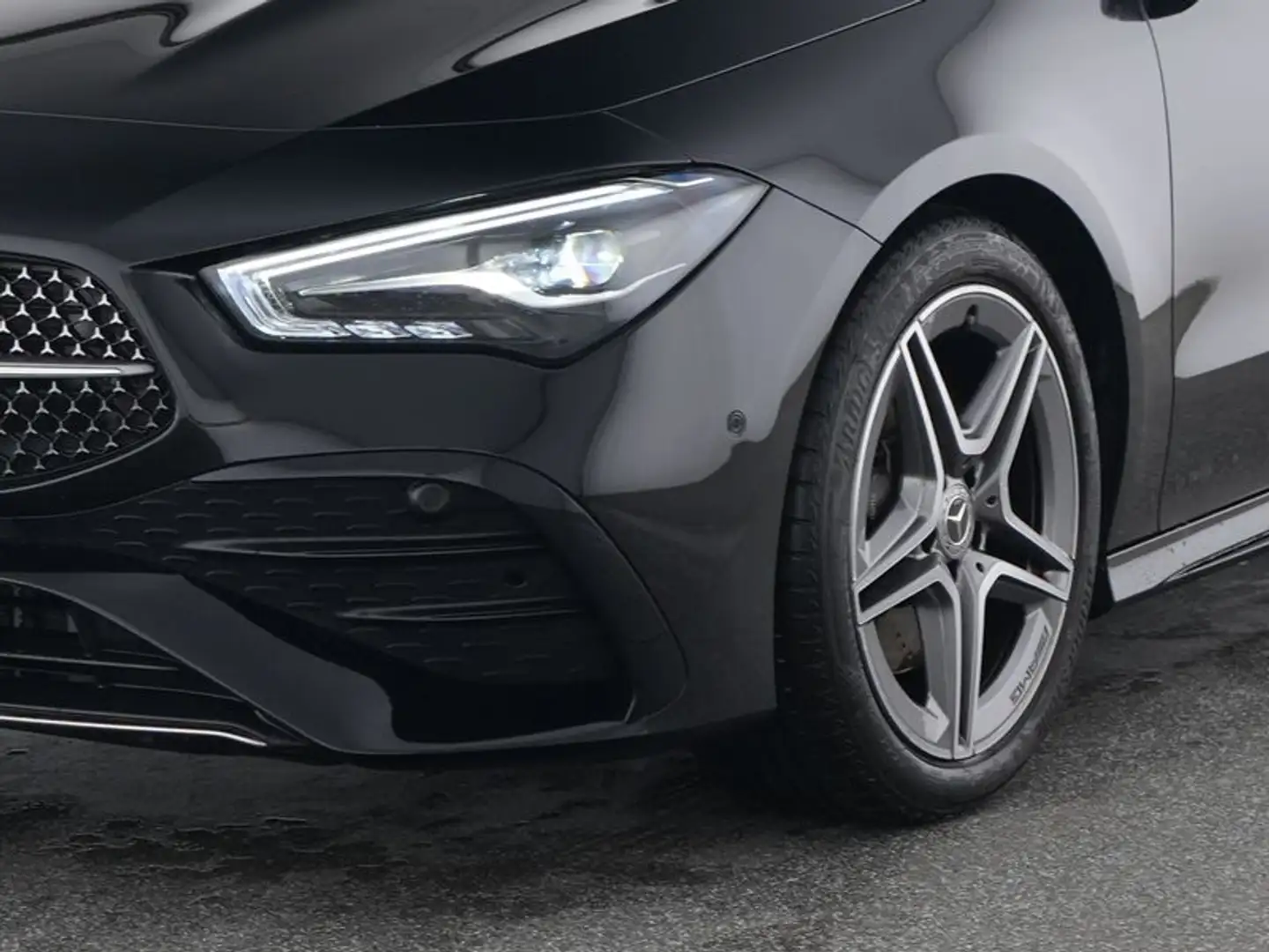 Mercedes-Benz CLA 200 Coupé AMG, Fahrassistenz,Verkehrszeichen Schwarz - 2