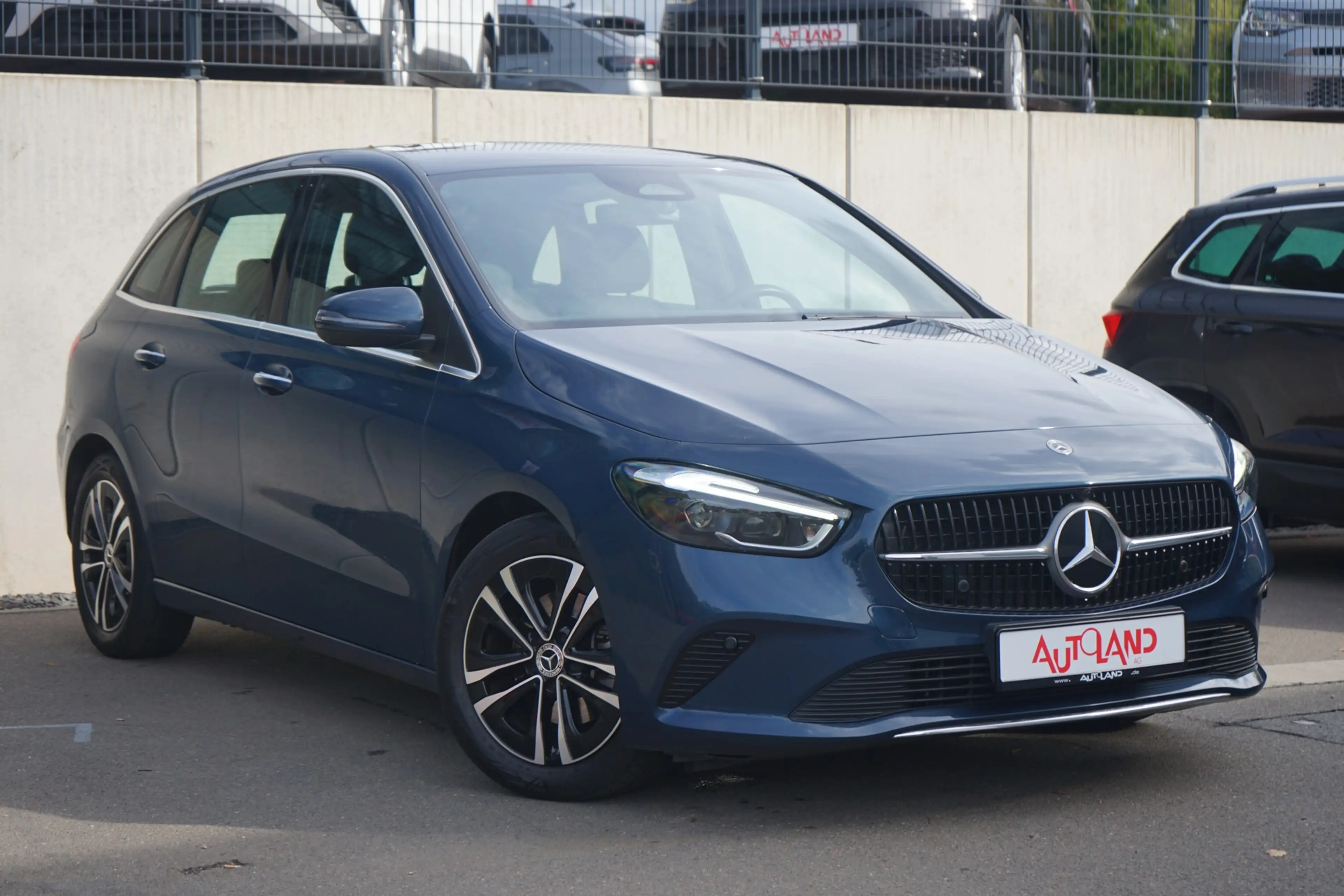 Mercedes-Benz B 200 B200 Progressive Multibeam Navi Kamera AHK Keyless — photo 4