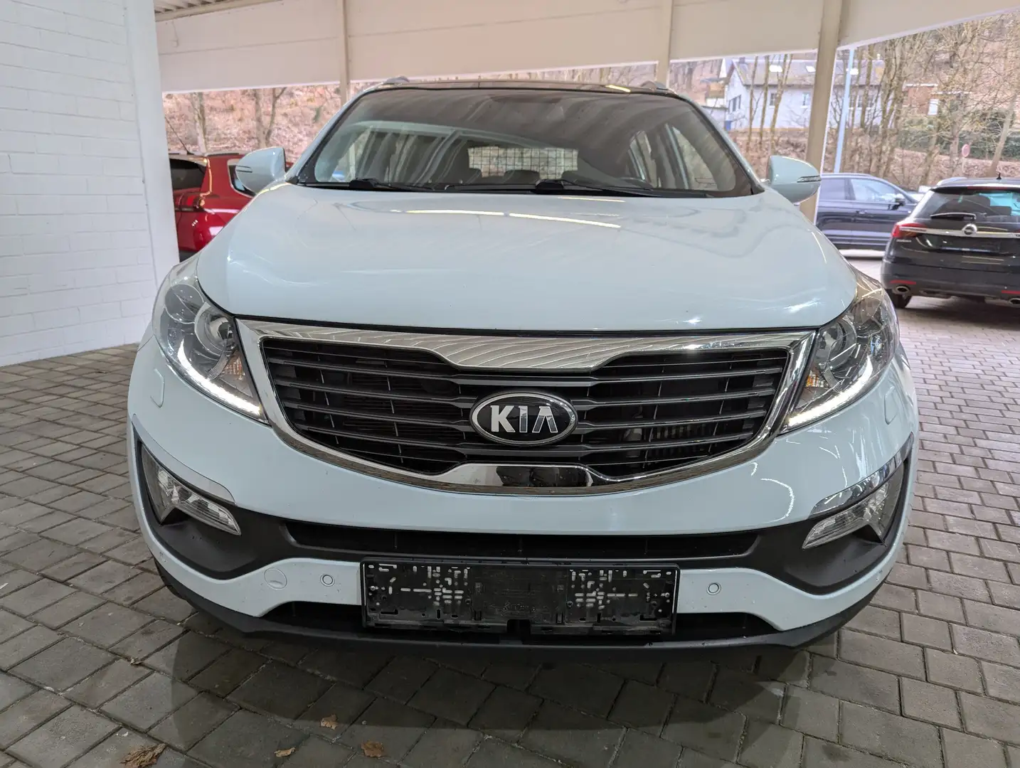 Kia Sportage 2.0 CRDi 184 4WD Automatik Spirit Weiß - 2