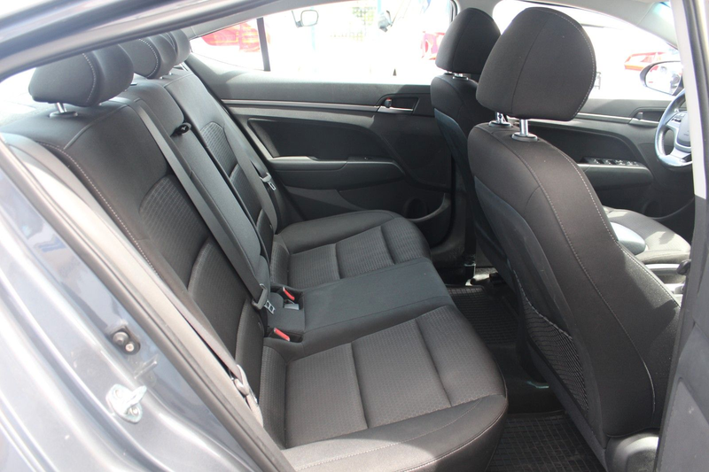 Hyundai ELANTRA 1.6 Automatik*Klimaautomatik*Tempomat*.. — photo 14