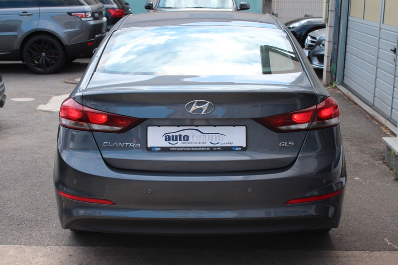 Hyundai ELANTRA 1.6 Automatik*Klimaautomatik*Tempomat*.. — photo 6
