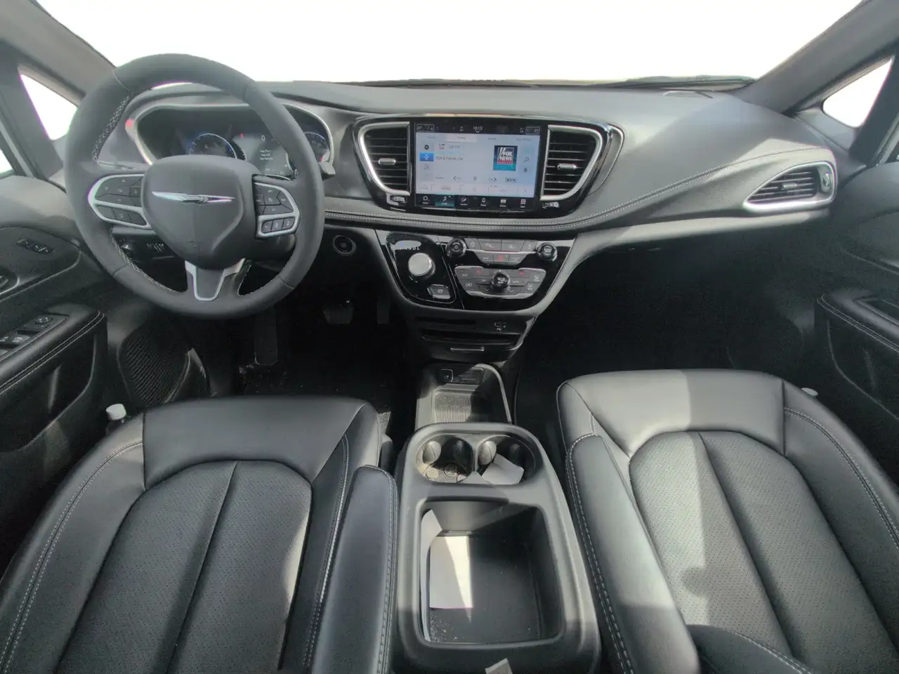 Chrysler Pacifica снимка Chrysler Pacifica