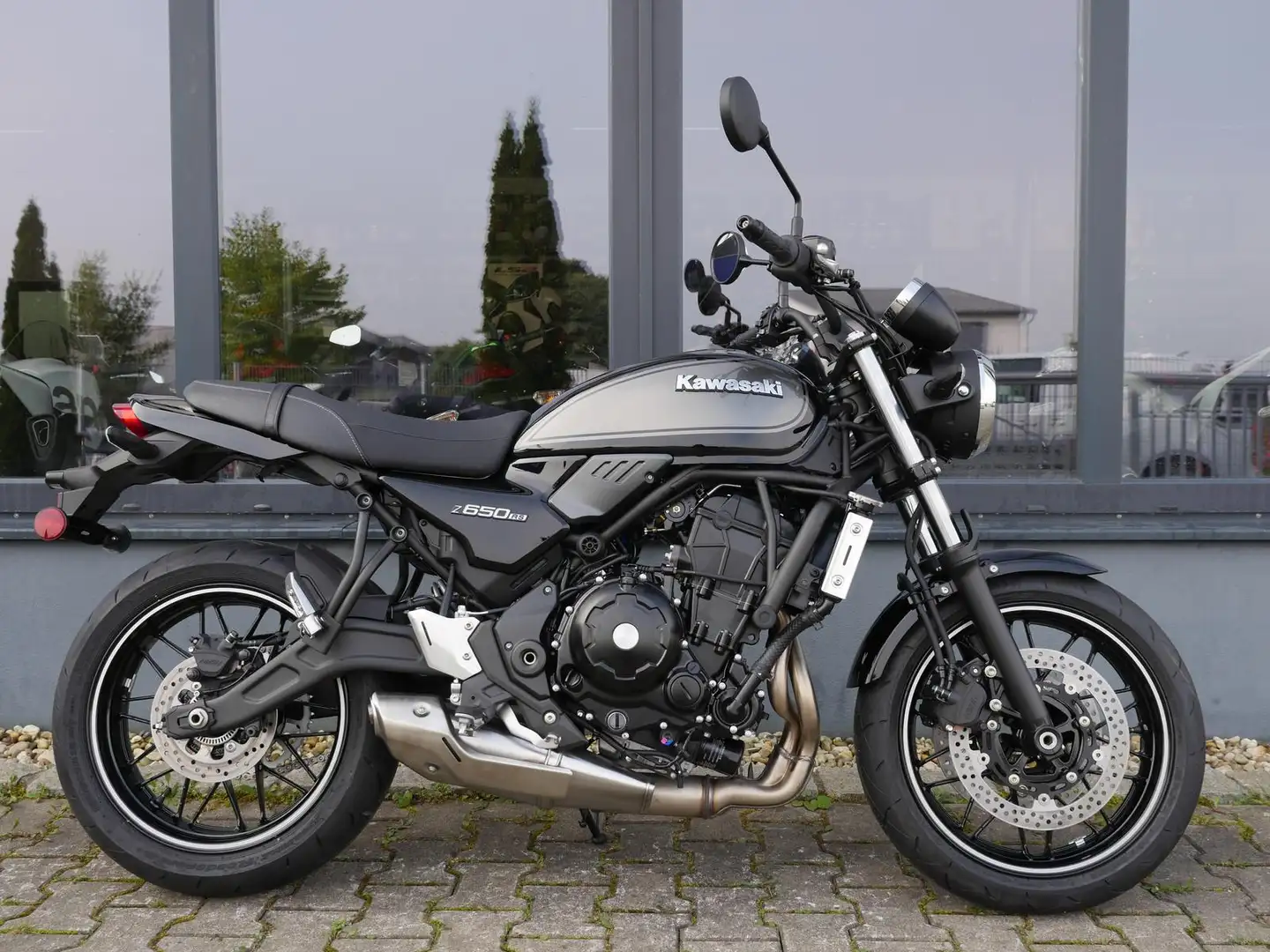 Kawasaki Z 650 - dt. Modell - 4 Jahre Garantie - 1