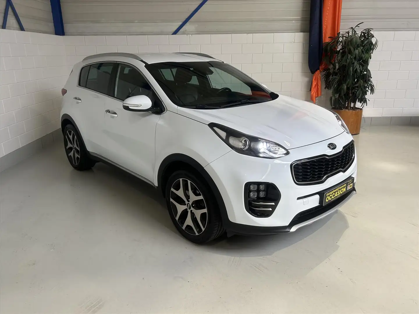 Kia Sportage 1.6 T-GDI 177pk 2WD GT-Line, Camera, Leder, Dealer Blanc - 1