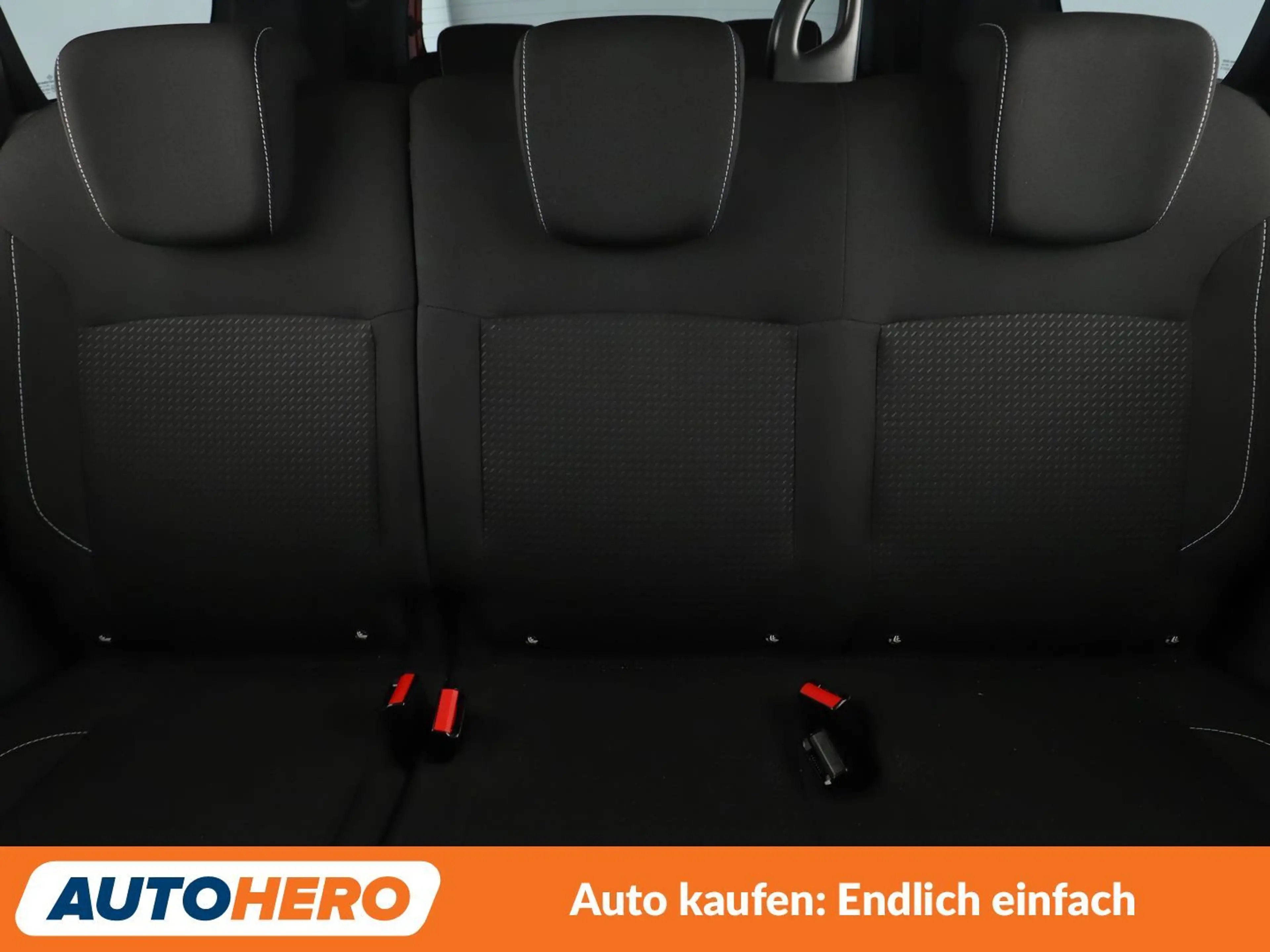 Dacia Lodgy 1.3 TCe Comfort *NAVI*CAM*SHZ*TEMPO*KLIMA* — photo 15