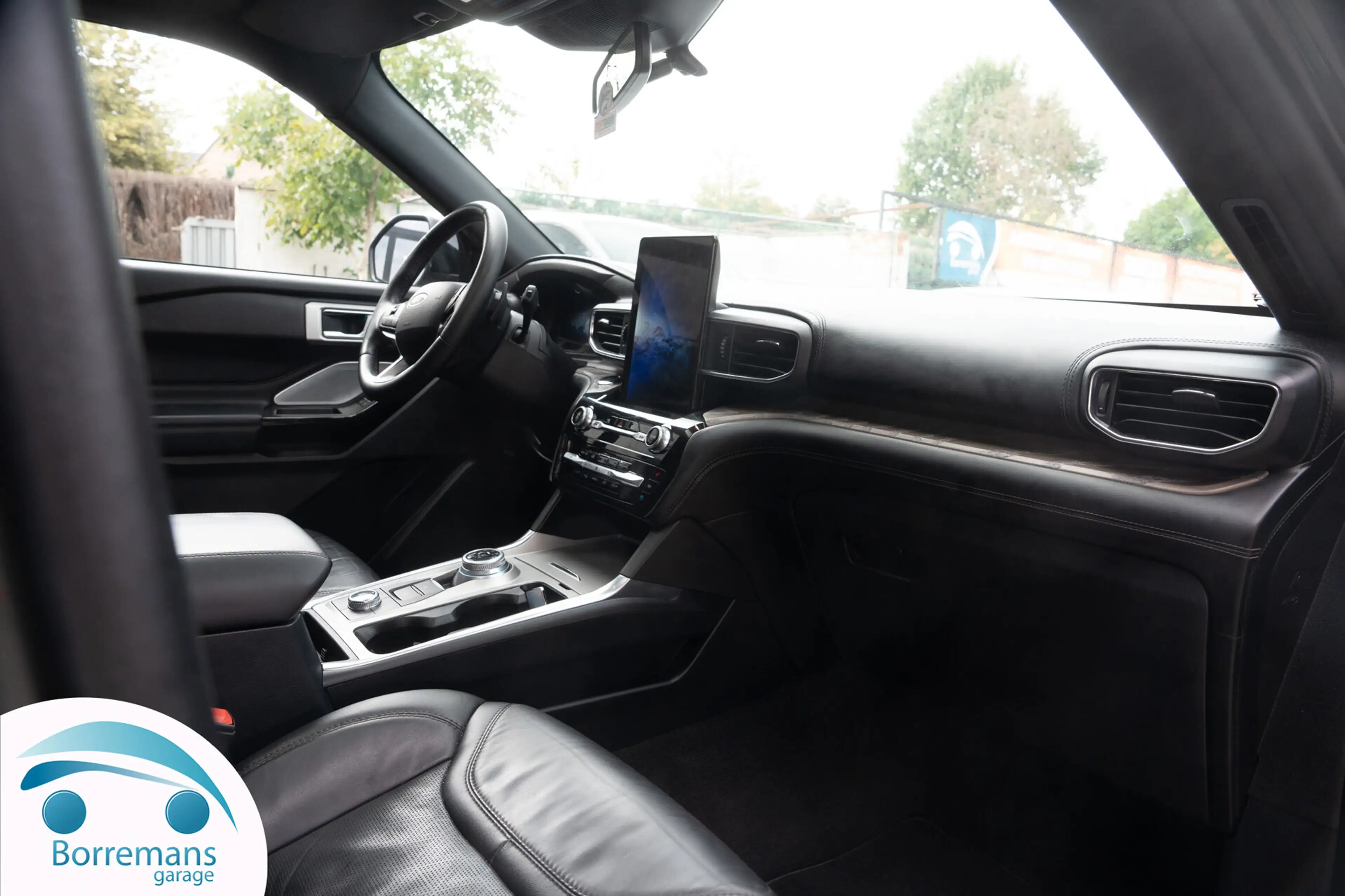Ford Explorer 3.0 V6 HYBRIDE ST-LINE 360 PK PLATINIUM — photo 10