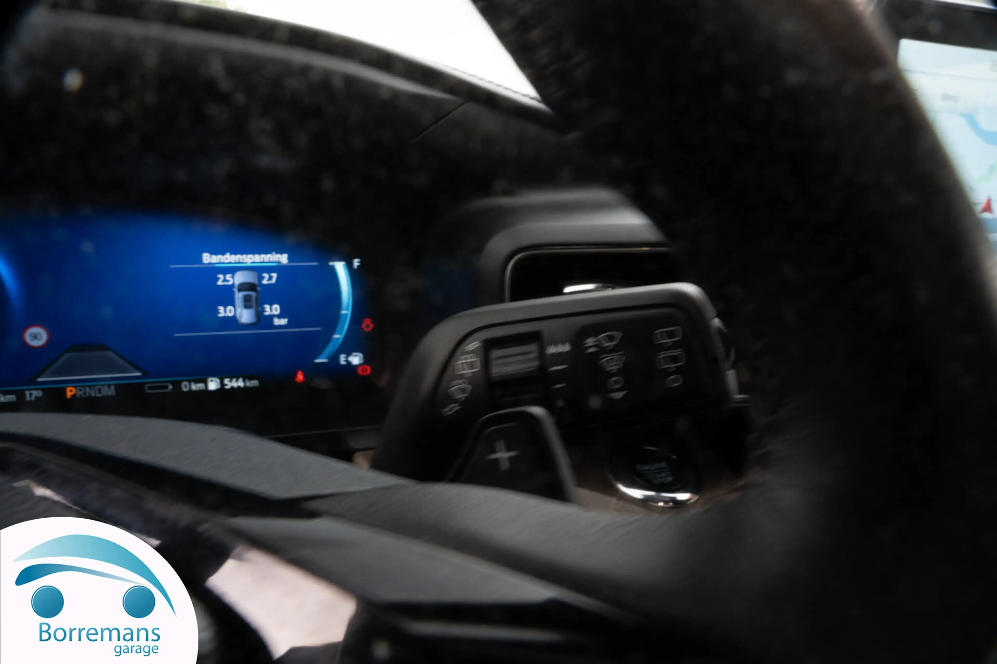 Ford Explorer 3.0 V6 HYBRIDE ST-LINE 360 PK PLATINIUM — photo 11
