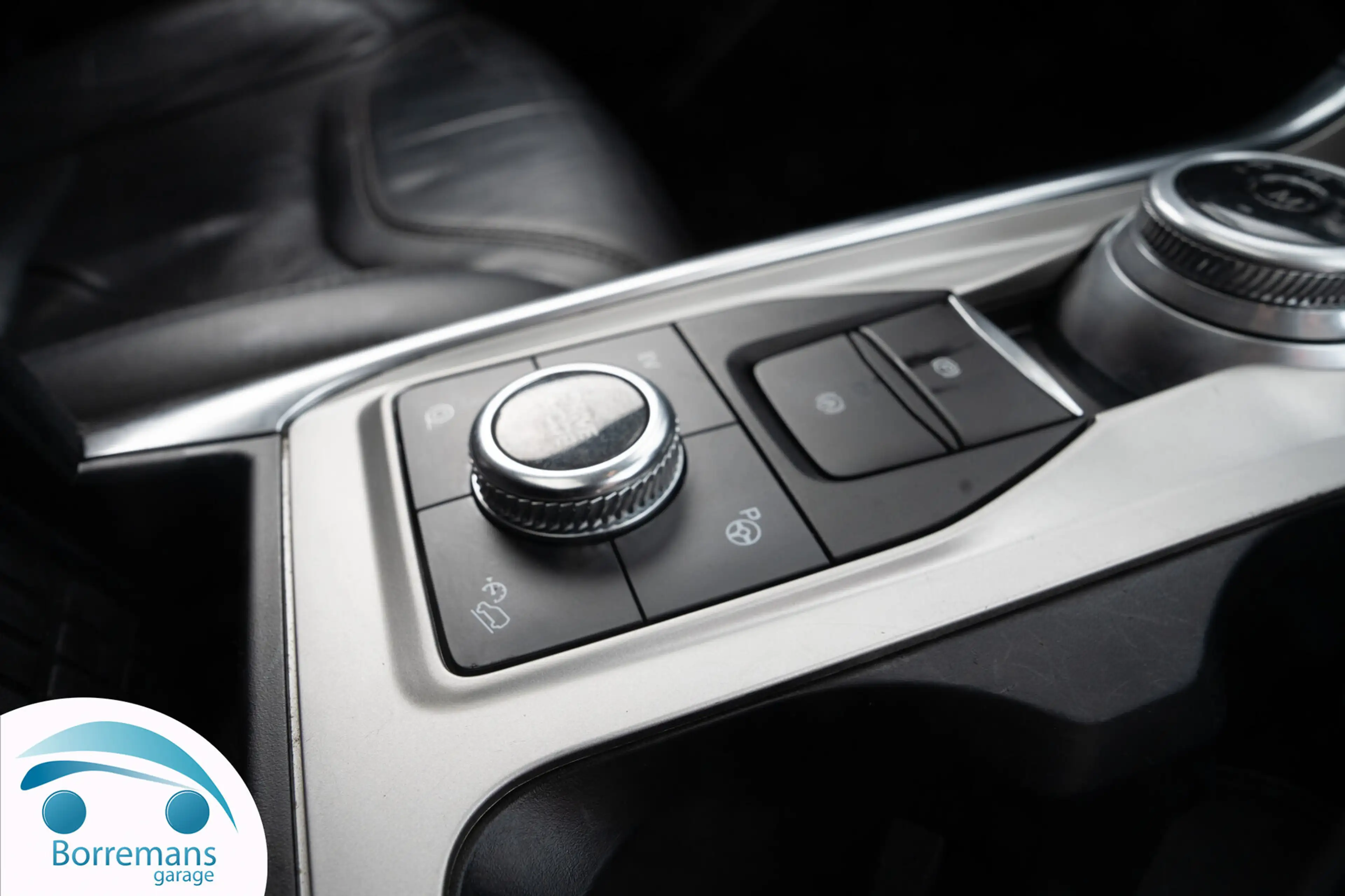 Ford Explorer 3.0 V6 HYBRIDE ST-LINE 360 PK PLATINIUM — photo 5