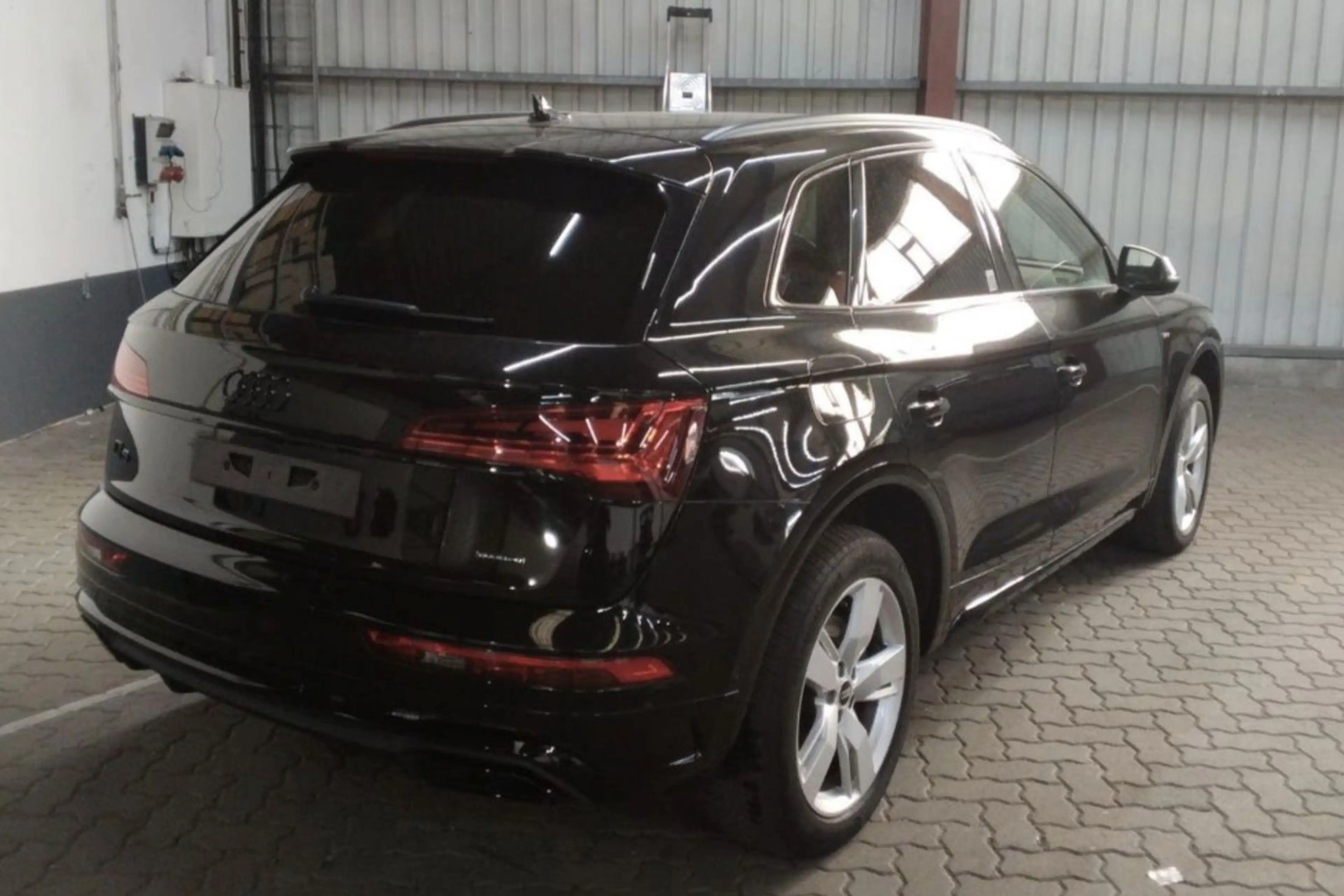 Audi Q5 40 TDI QUATTRO S LINE LEDER NAVI LED ACC AHK — photo 2