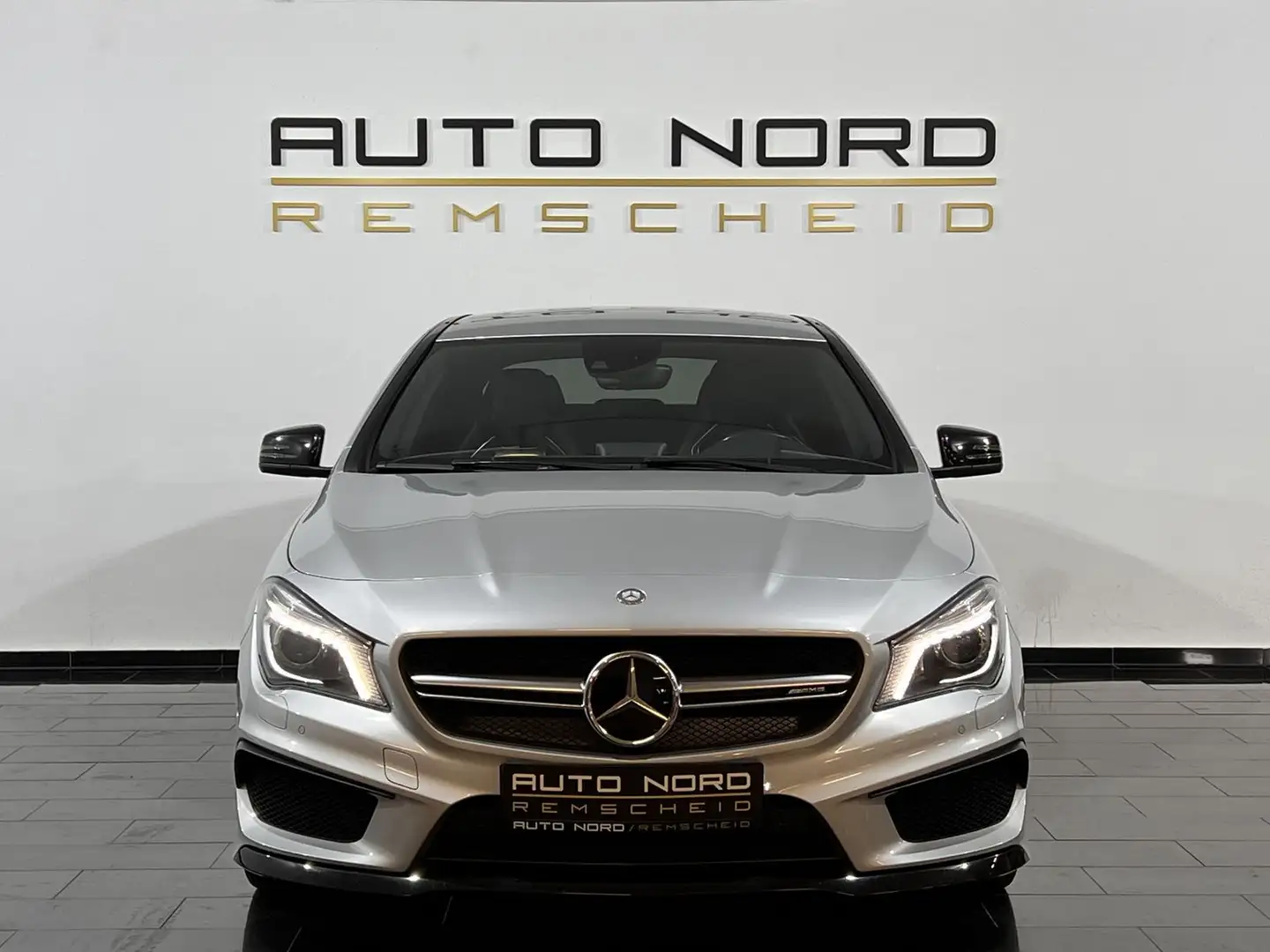 Mercedes-Benz CLA 45 AMG *4Matic*Perf.Sitze*R.Kamera*Distronic Argintiu - 2