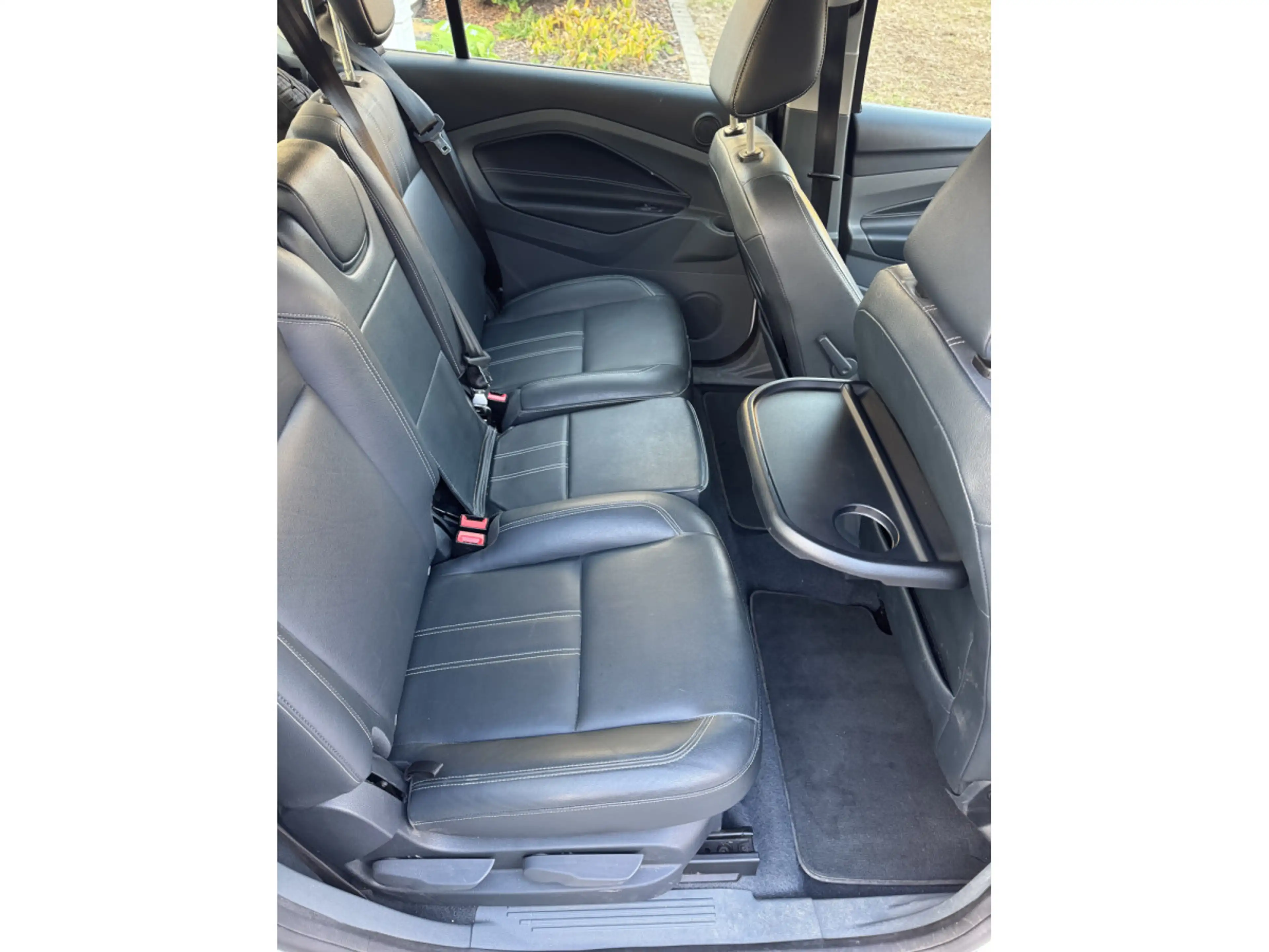 Ford C-Max 2.0 Diesel 136ch 5Places Cuir-Navi-Pdc-Attache — photo 9