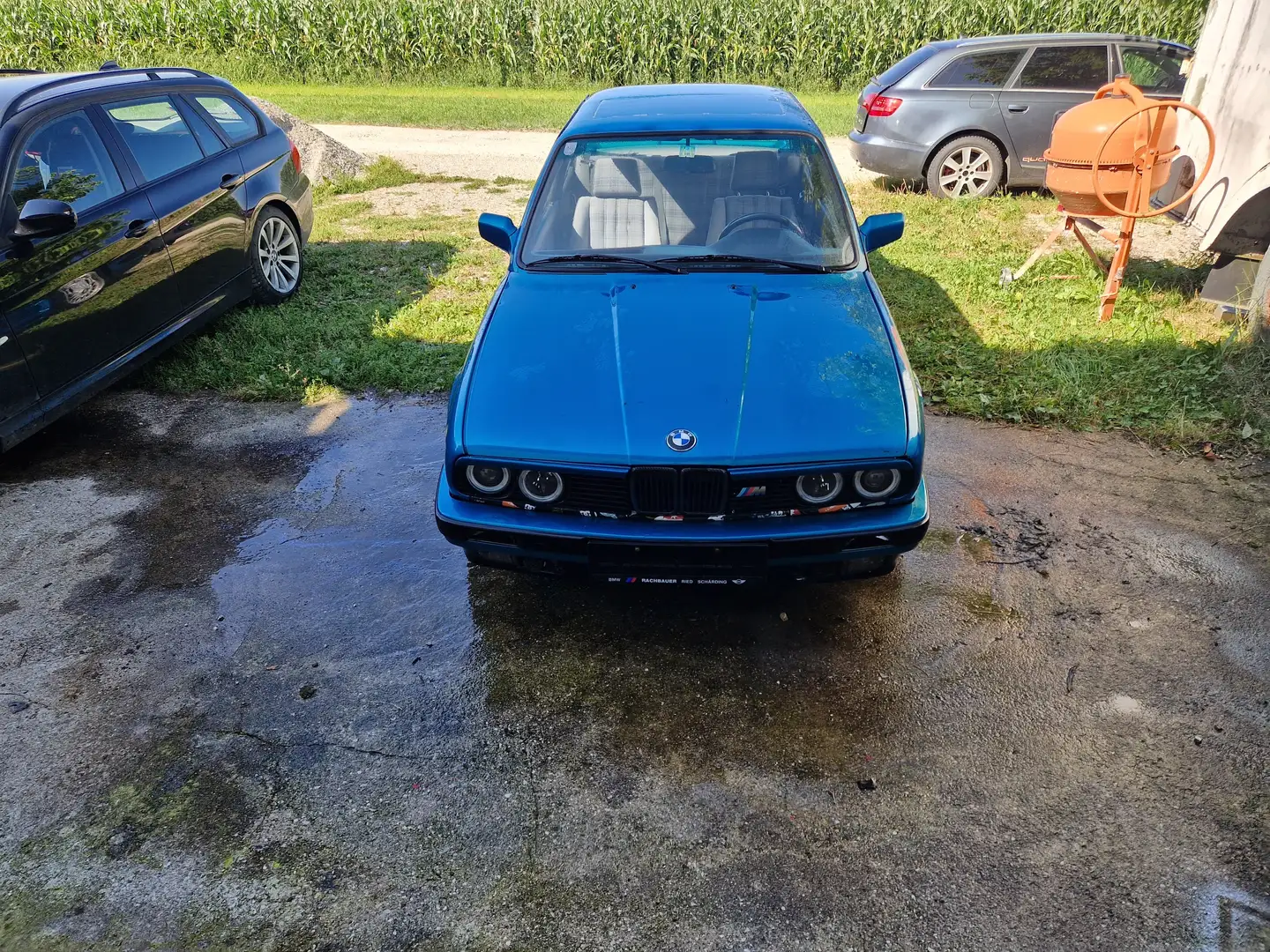 BMW 318 318is Bleu - 1