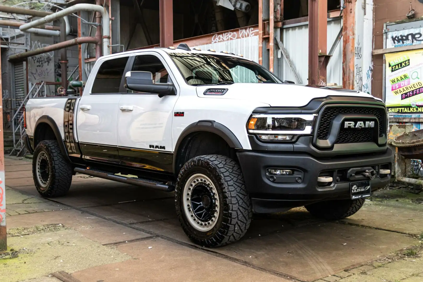 Dodge RAM 2500 1500 Power Wagon 6.4 LPG Cummins 6 Pers C rbw - 1