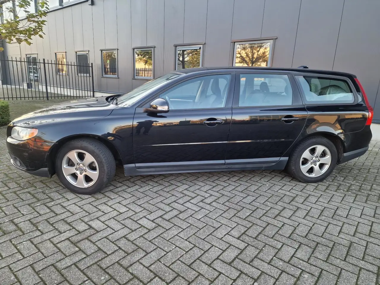 Volvo V70 afbeelding 3