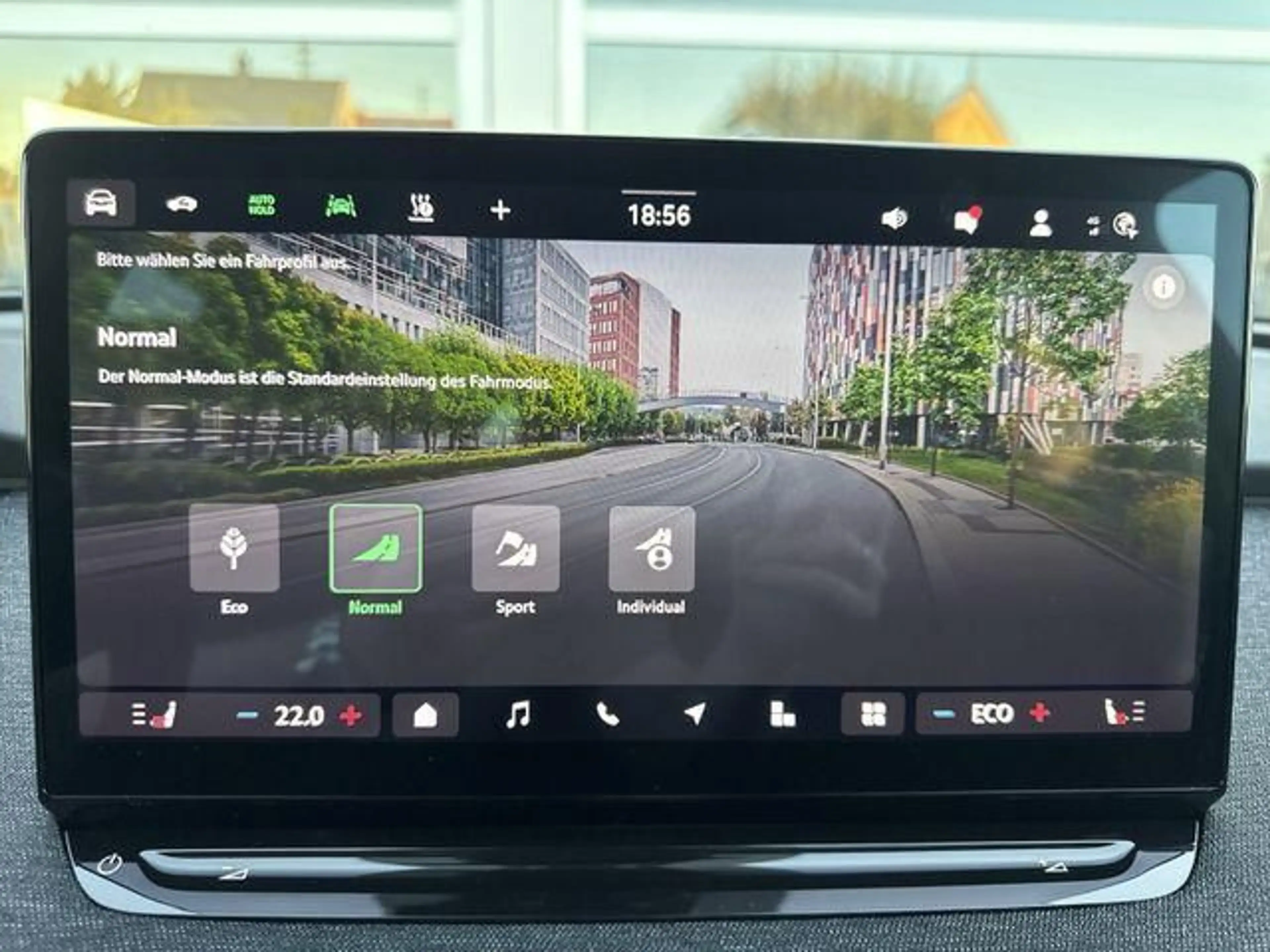 Skoda Elroq Škoda Elroq 85 Loft 210 kW Wärmepumpe AHK +8Fach — photo 12