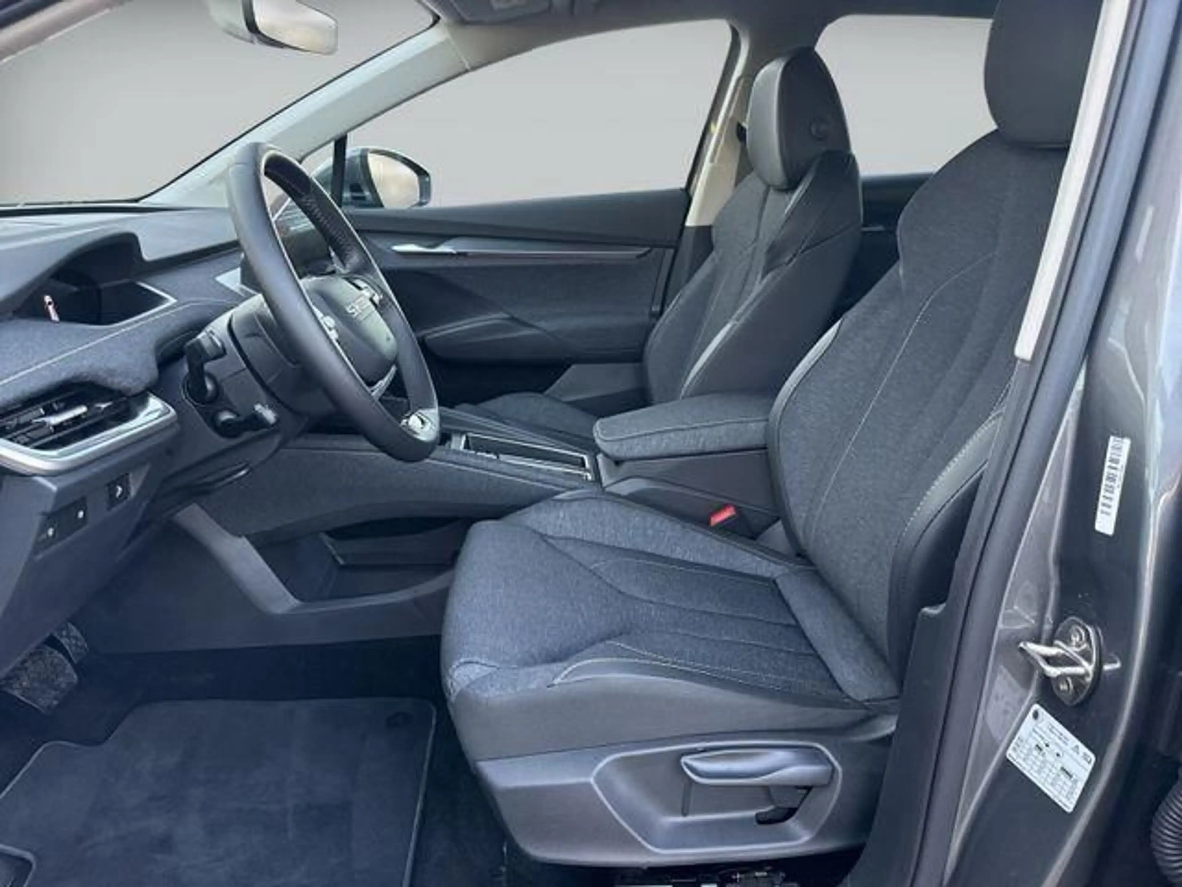 Skoda Elroq Škoda Elroq 85 Loft 210 kW Wärmepumpe AHK +8Fach — photo 7