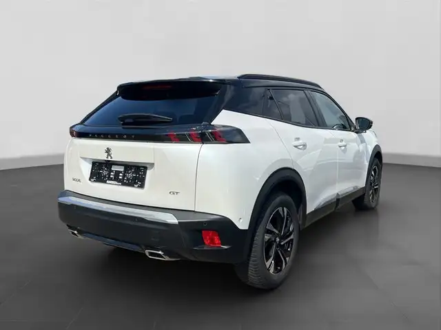 Peugeot 2008 view 5