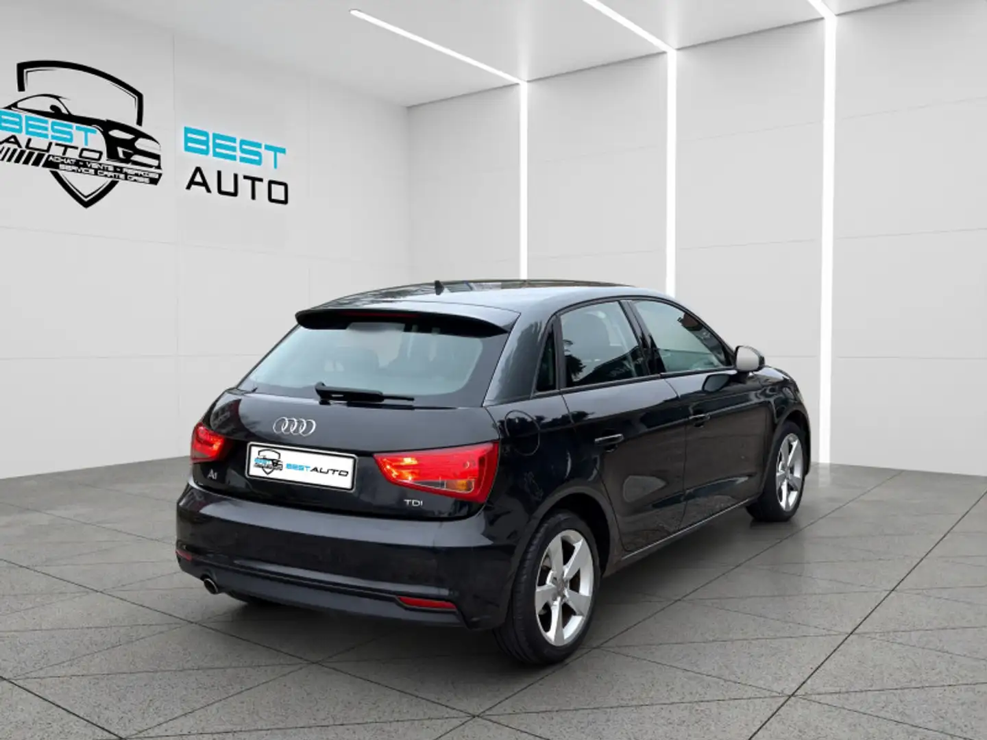 Audi A1 1.6 TDI 116CH AMBITION LUXE Noir - 2