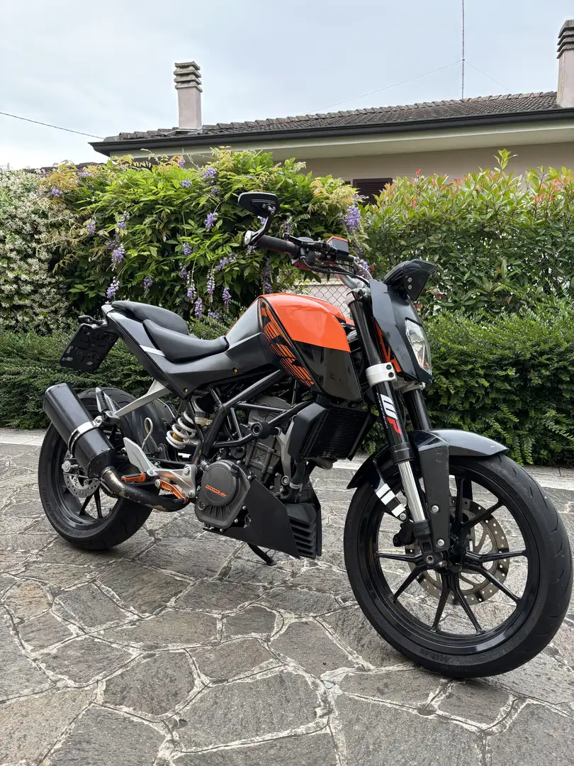 KTM 125 Duke - 1