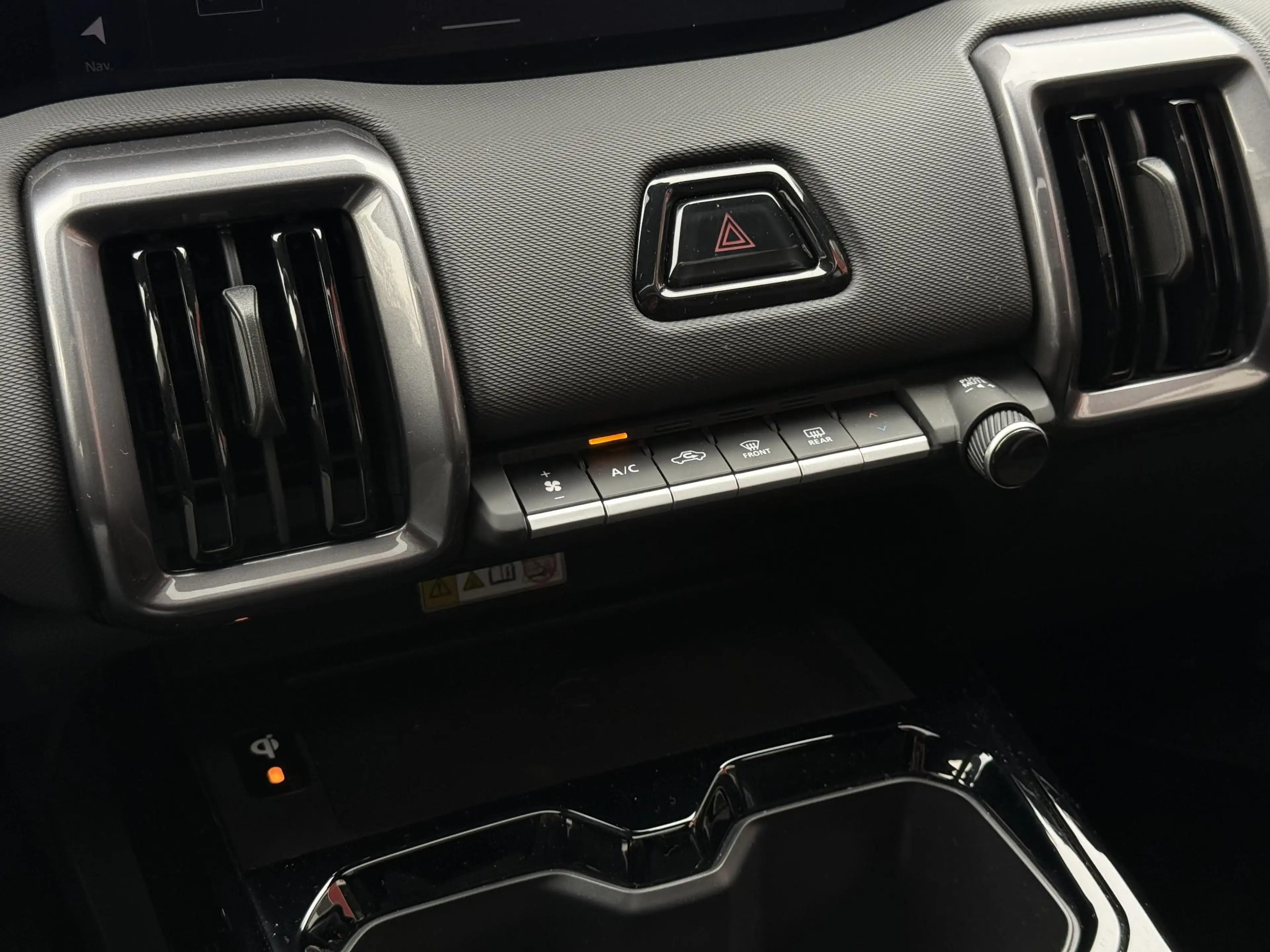 Toyota Urban Cruiser Executive 61 kWh JBL AUDIO PANORAMADAK 360 GRADEN — photo 13