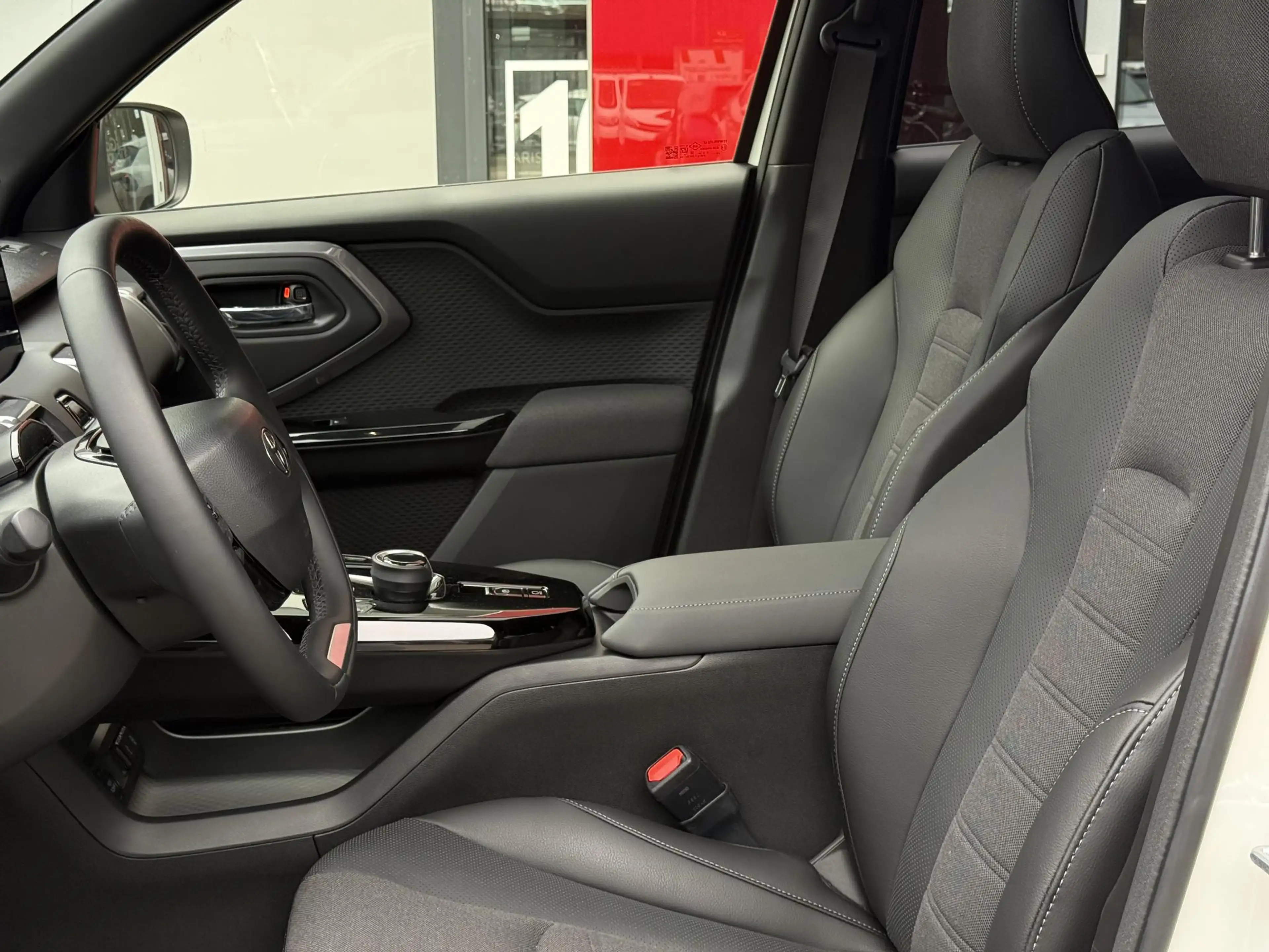 Toyota Urban Cruiser Executive 61 kWh JBL AUDIO PANORAMADAK 360 GRADEN — photo 8