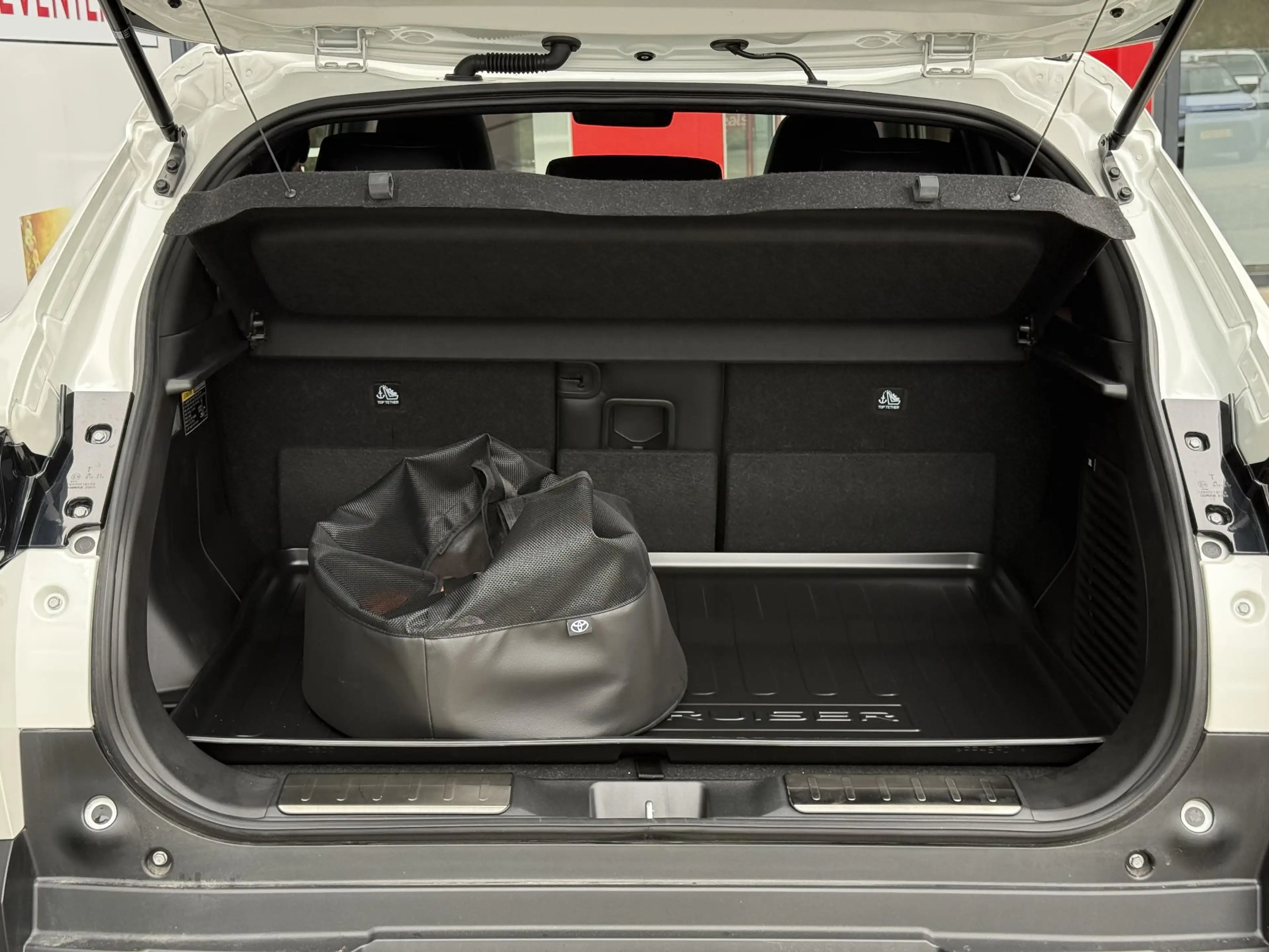 Toyota Urban Cruiser Executive 61 kWh JBL AUDIO PANORAMADAK 360 GRADEN — photo 26