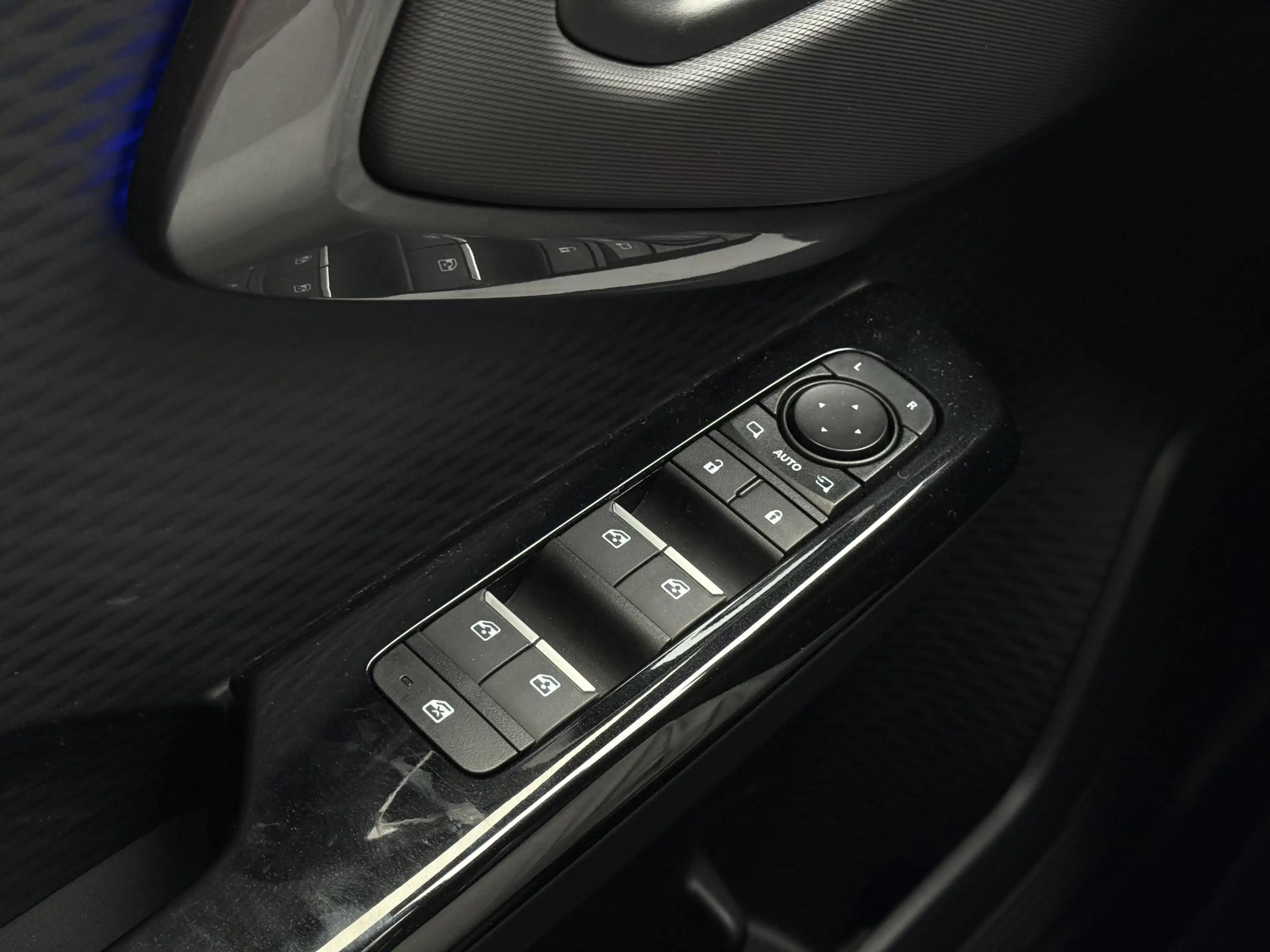 Toyota Urban Cruiser Executive 61 kWh JBL AUDIO PANORAMADAK 360 GRADEN — photo 22