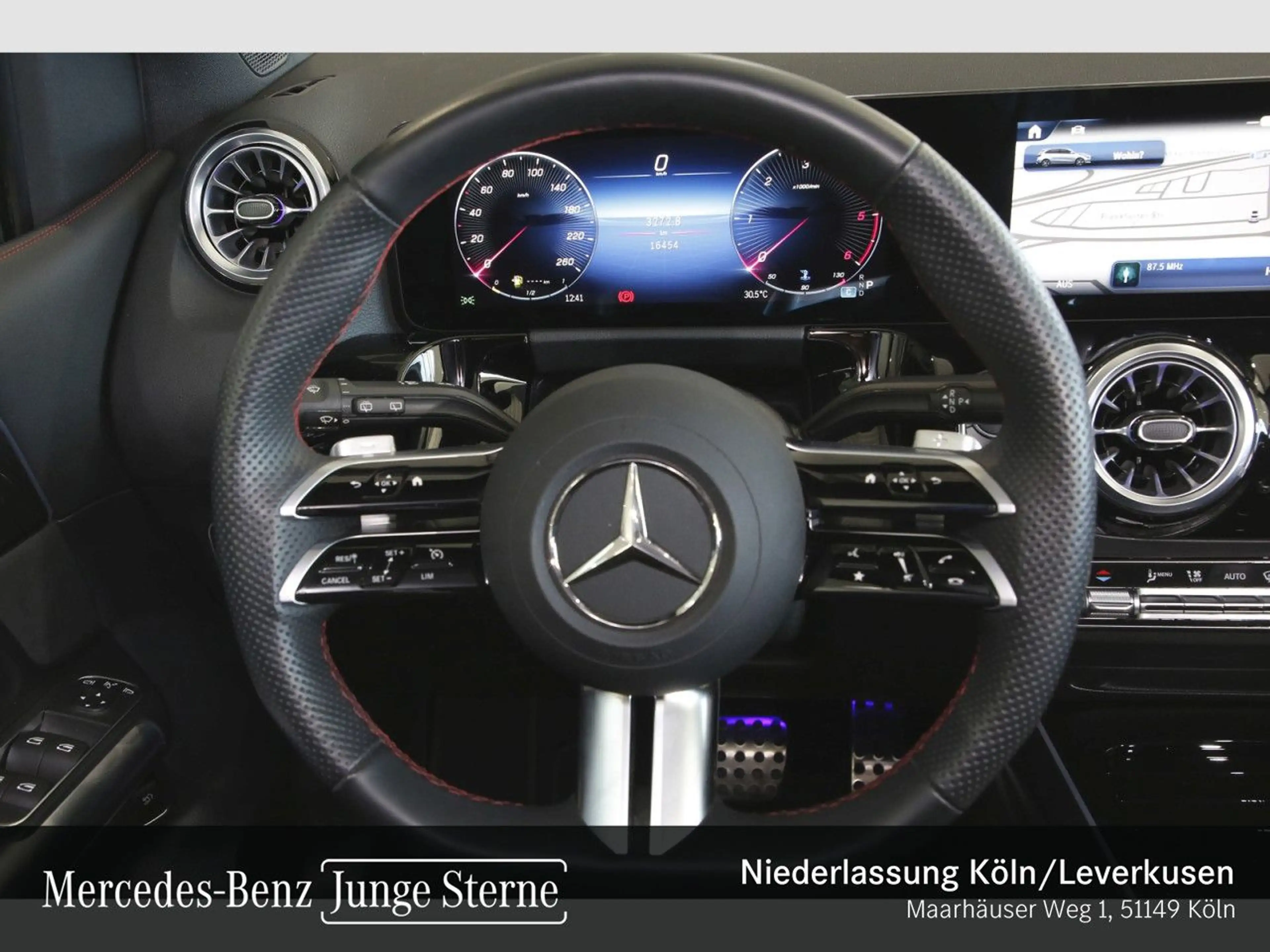 Mercedes-Benz B 220 d AMG+AHK+LED+KAMERA+TOTW+KEYLESS+8G — photo 13
