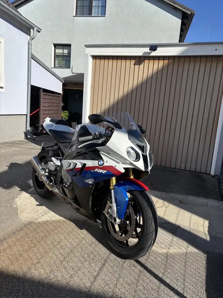 BMW S 1000 RR