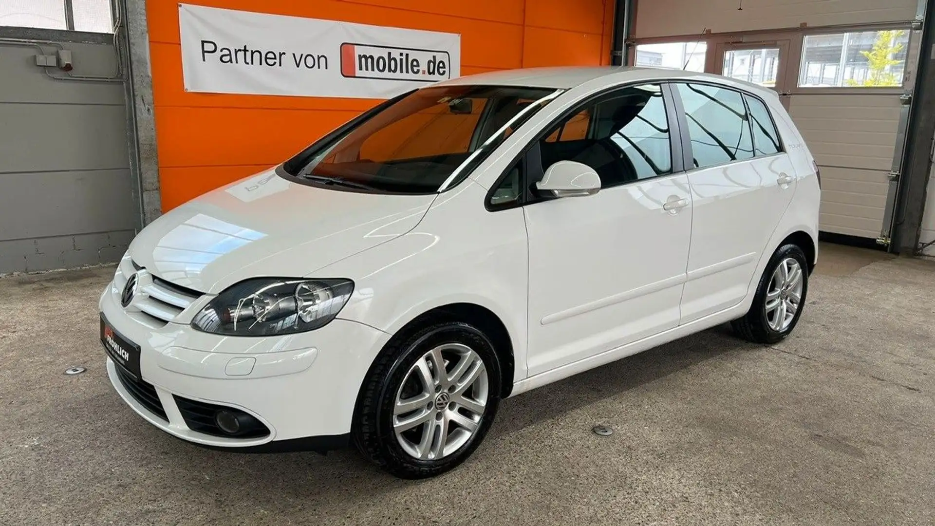 Volkswagen Golf Plus V Tour 1.6 Sitzheizung Klimaaut. Weiß - 1