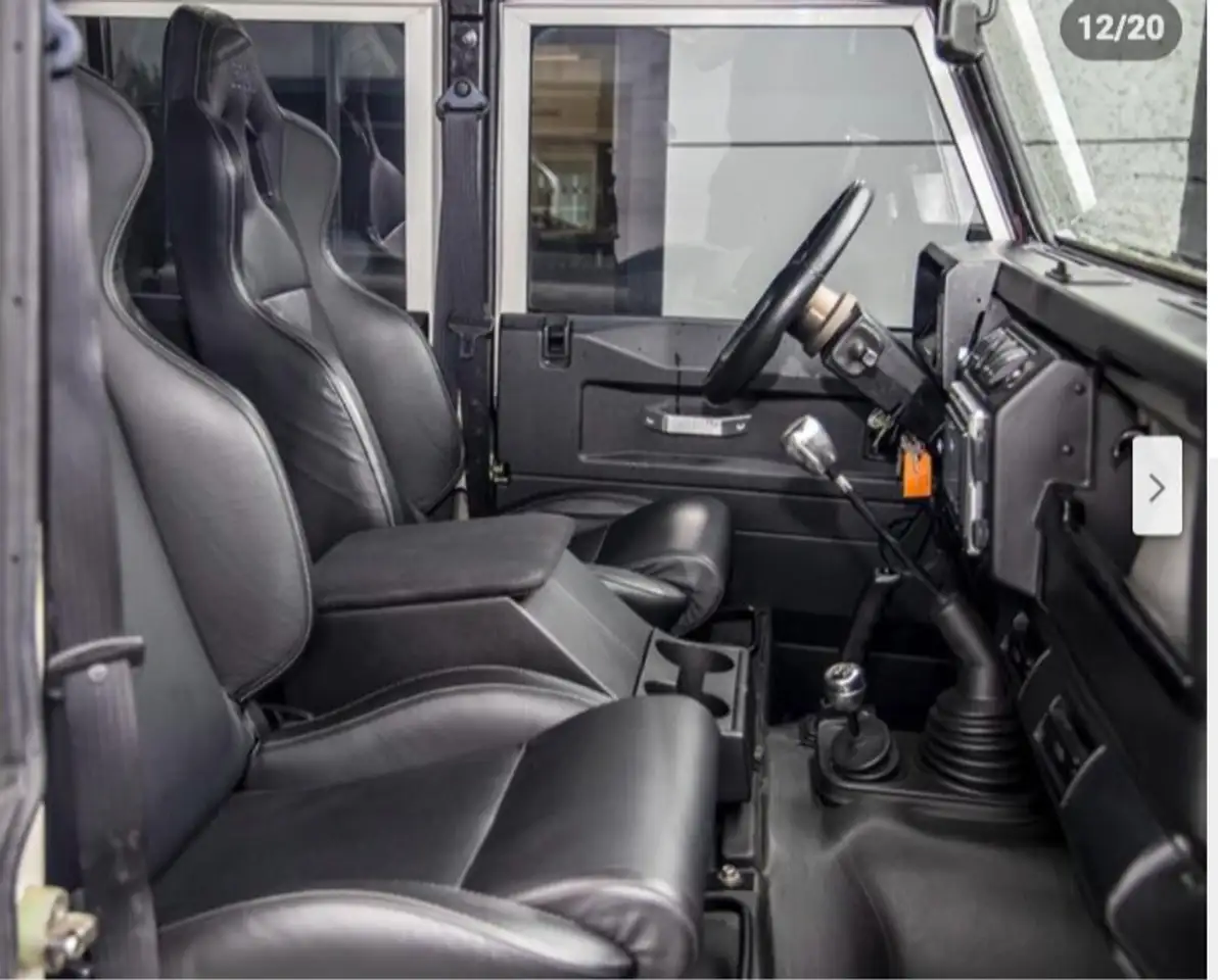 Land Rover Defender снимка Land Rover Defender