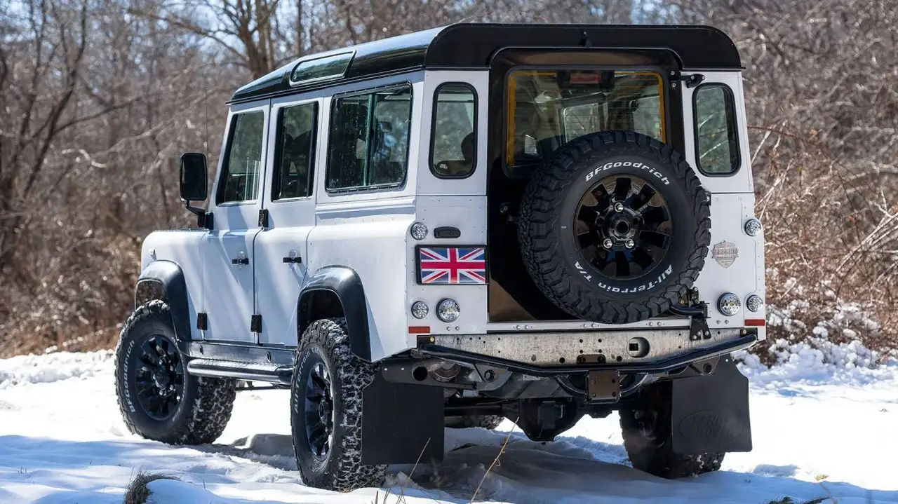 Land Rover Defender снимка Land Rover Defender