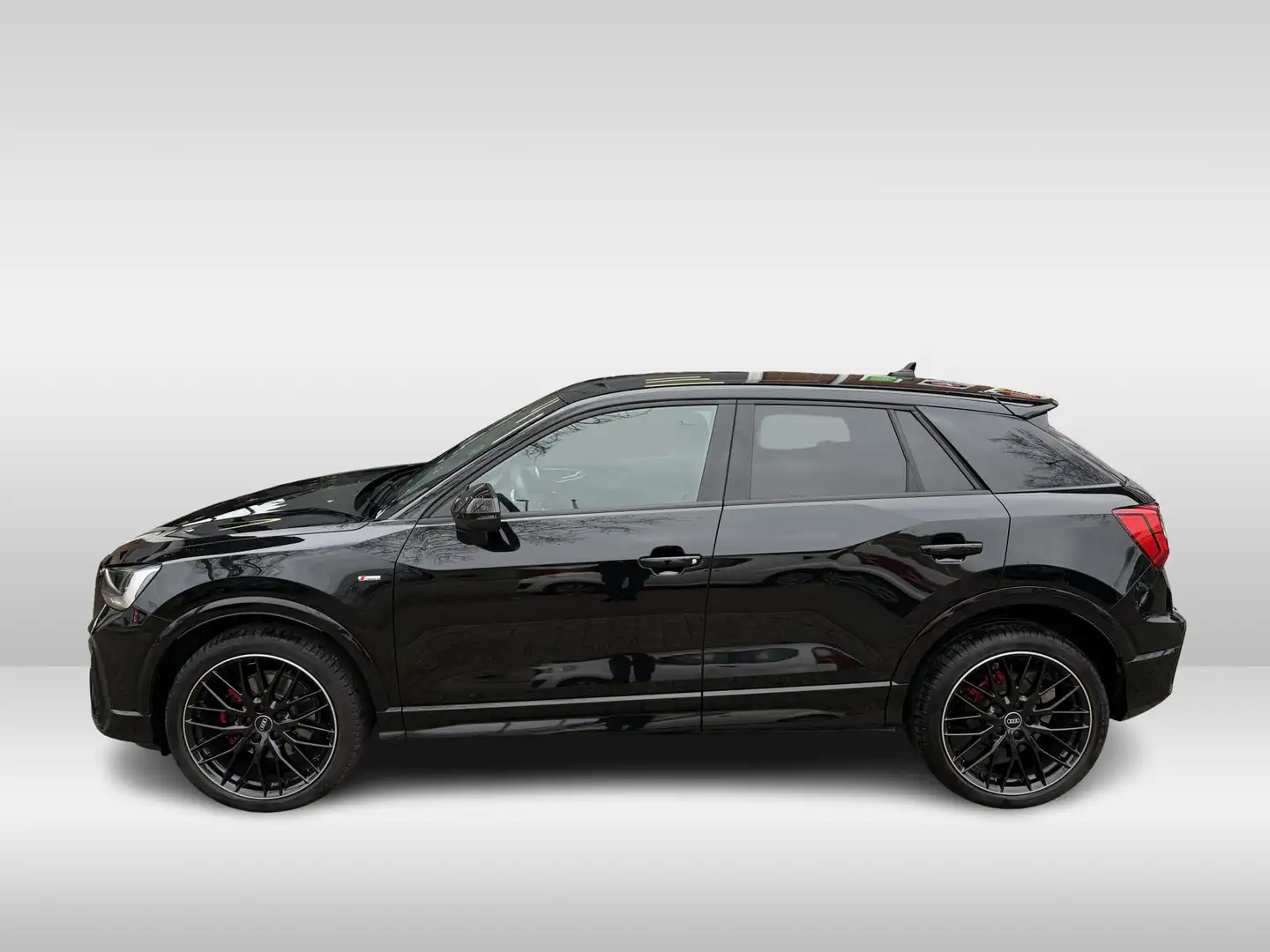 Audi Q2 35 TFSI Edition one | panorama / schuif dak | 19 i Zwart - 2