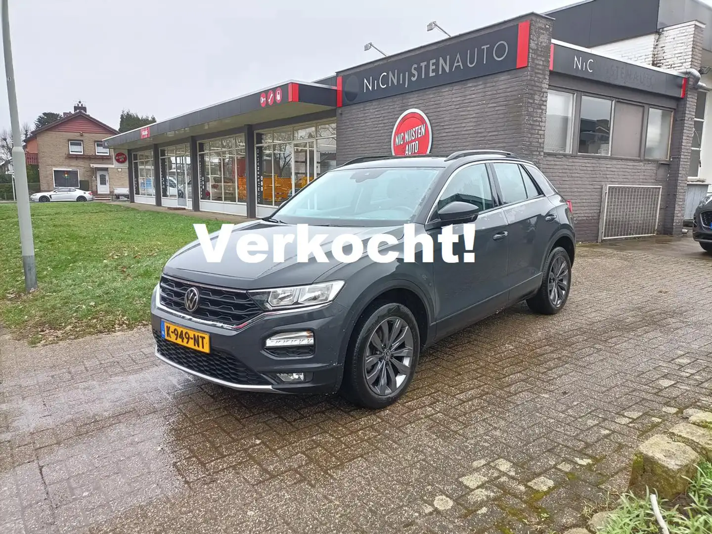 Volkswagen T-Roc 1.0 TSI Style Executive Navi Alarm Camera Сірий - 1