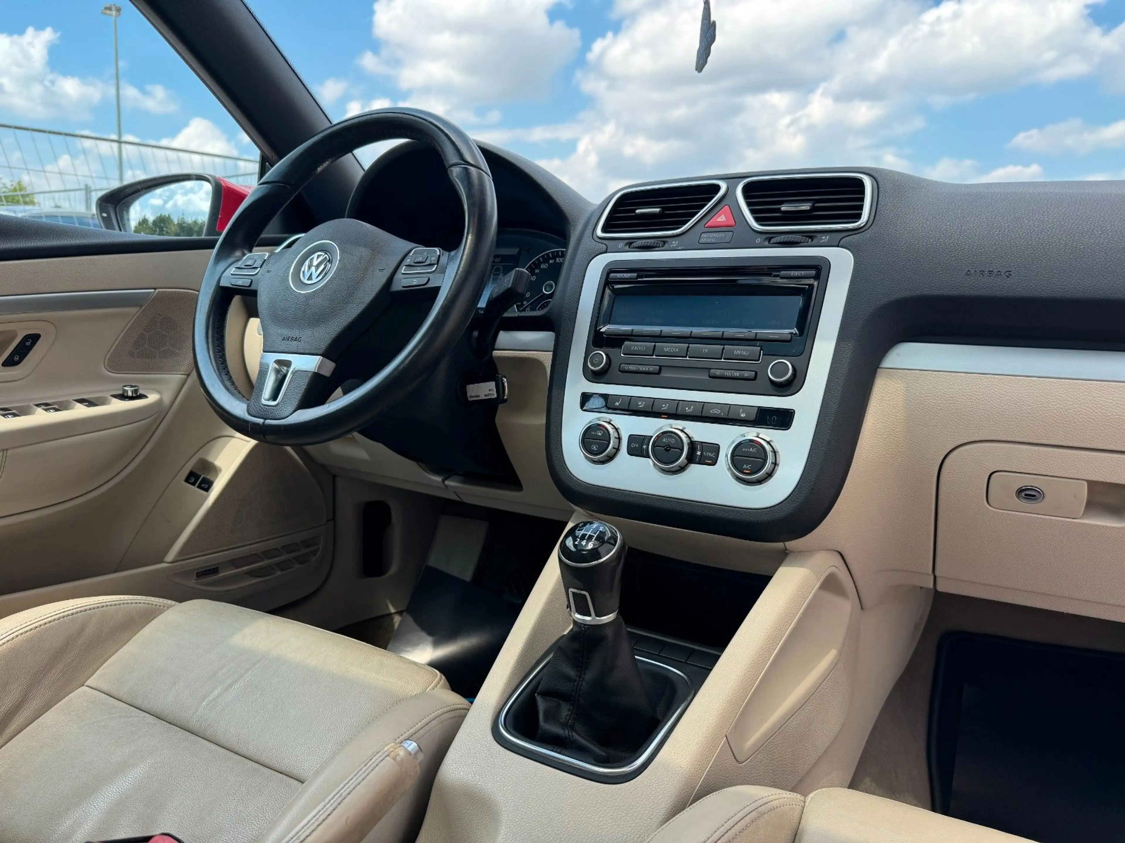 Volkswagen Eos 1.4 TSI *KLIMA*LEDER*AHK*P.SENSOR*DYNAUDIO* — photo 10