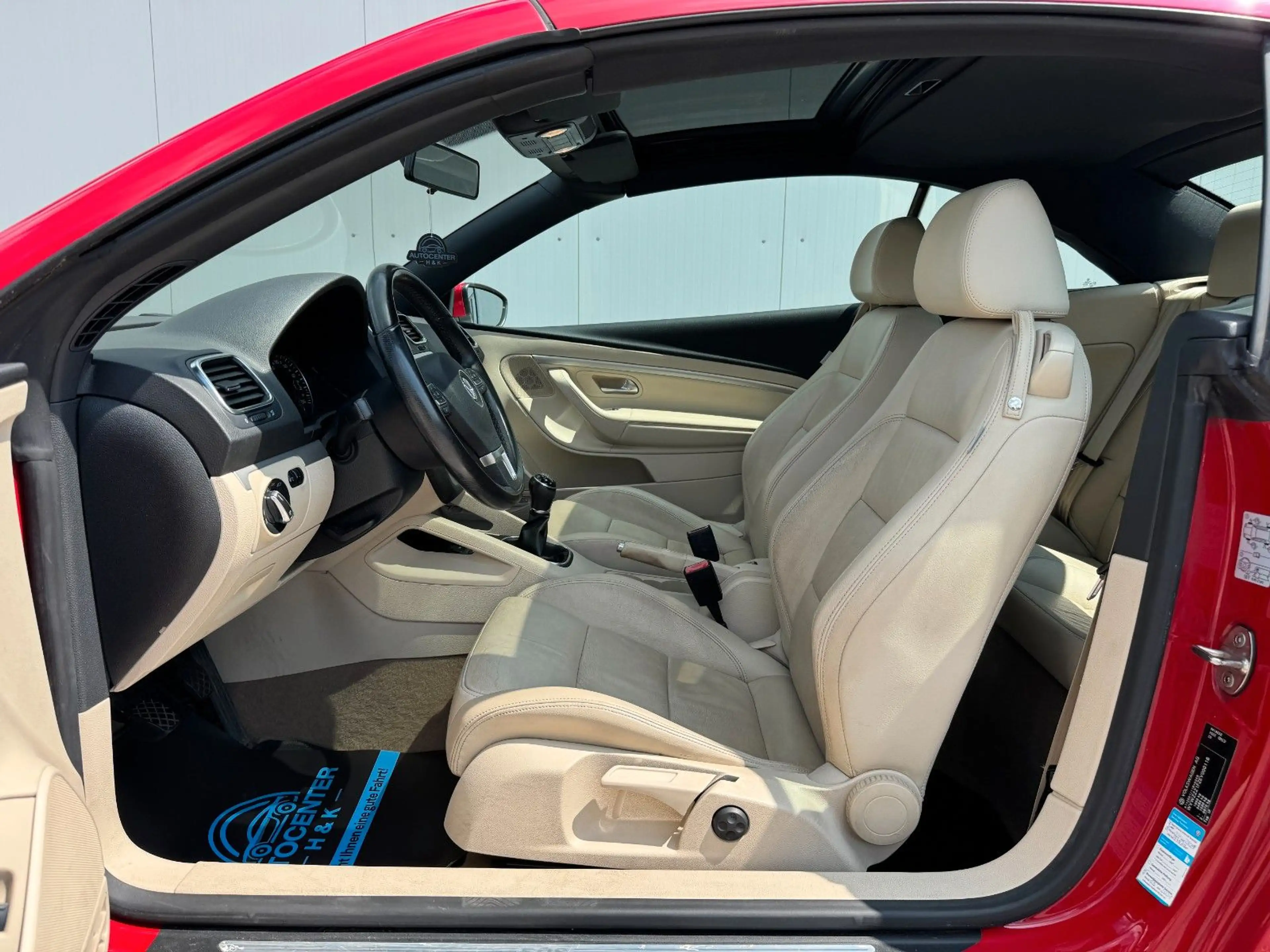 Volkswagen Eos 1.4 TSI *KLIMA*LEDER*AHK*P.SENSOR*DYNAUDIO* — photo 11