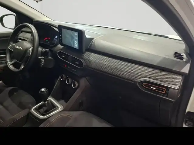 Dacia Sandero view 12
