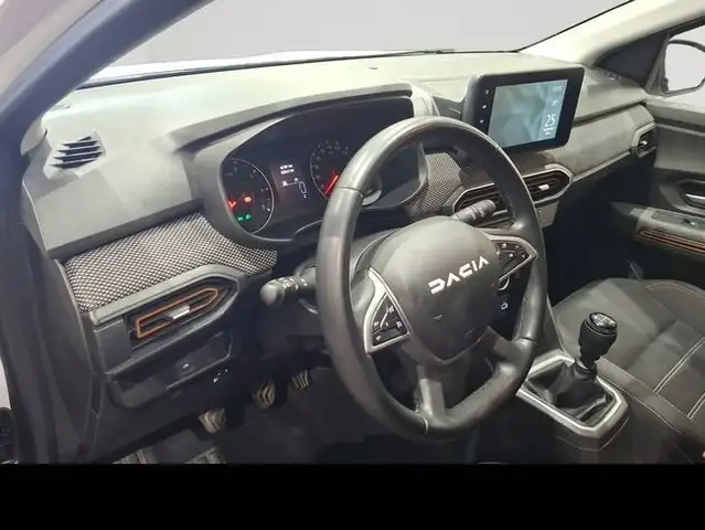 Dacia Sandero view 11