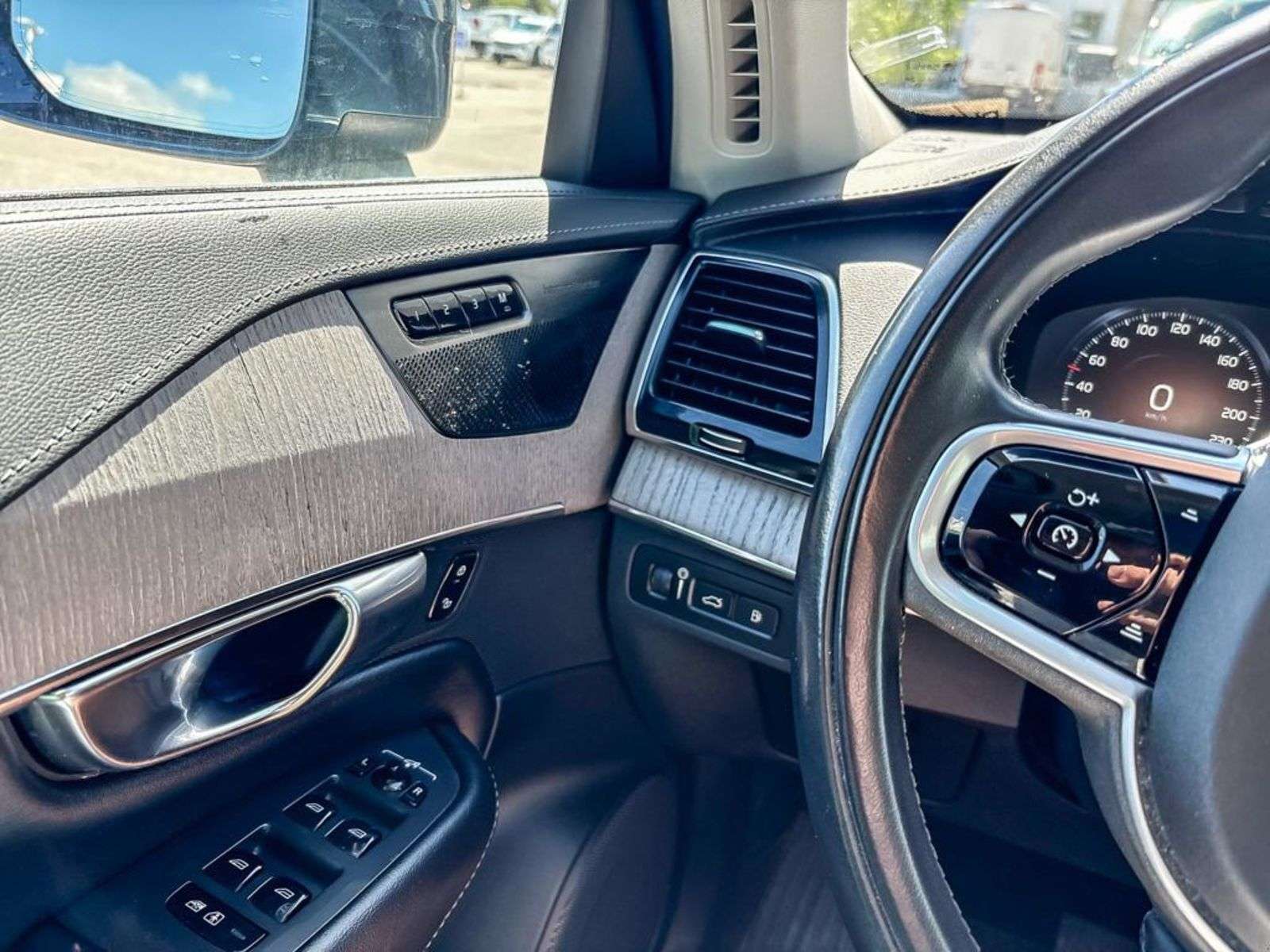 2022 Volvo XC90 INSCRIPTION - AWD, T8, LEATHER, SUNROOF, HEATED SE thumb 17