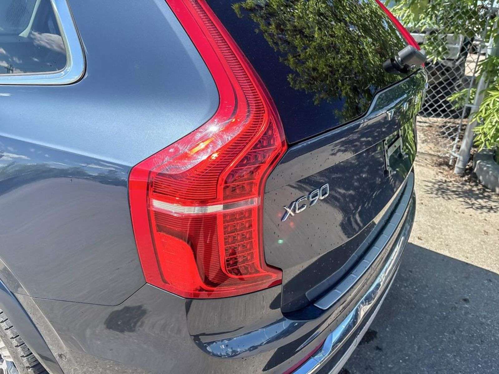 2022 Volvo XC90 INSCRIPTION - AWD, T8, LEATHER, SUNROOF, HEATED SE thumb 11
