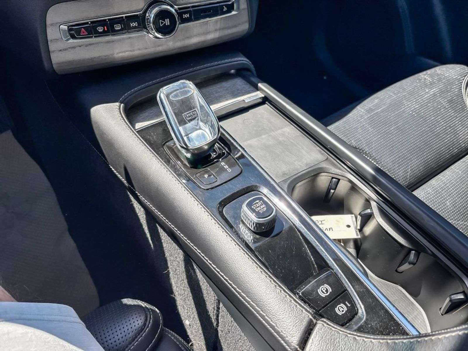 2022 Volvo XC90 INSCRIPTION - AWD, T8, LEATHER, SUNROOF, HEATED SE thumb 18