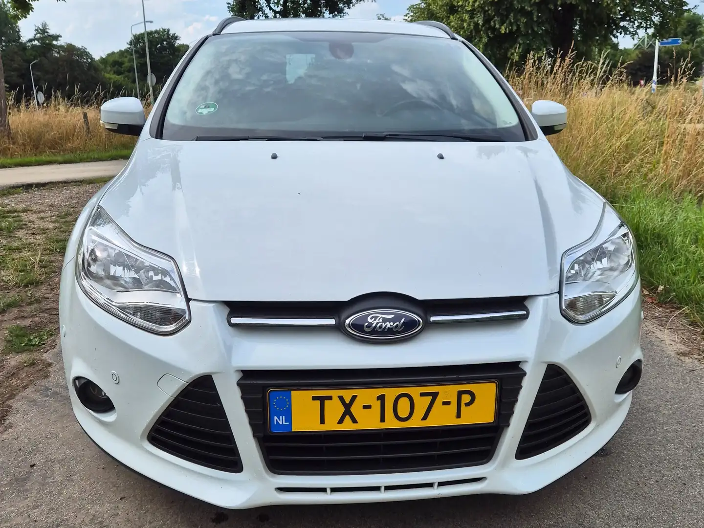Ford Focus Focus 1.0 EcoB. Titanium Wit - 1