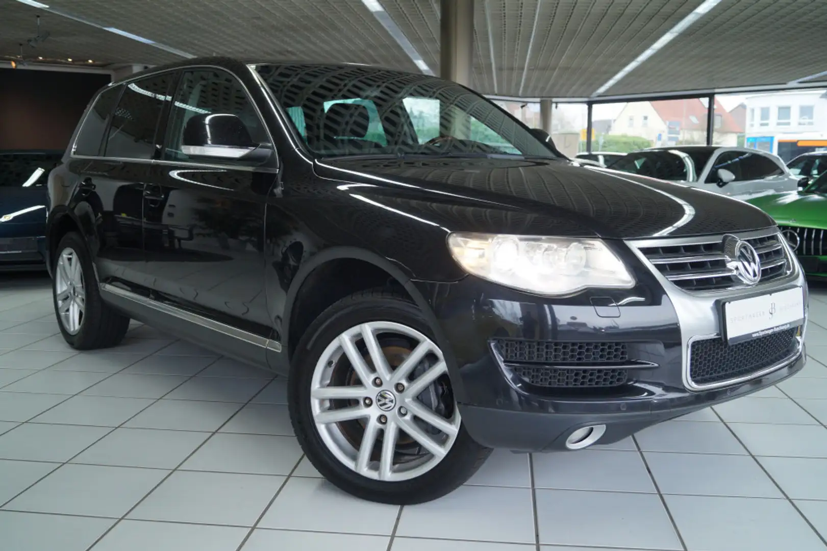 Volkswagen Touareg V6 3.0 TDIALLRAD AUTOMATIK LMFELGEN Schwarz - 2