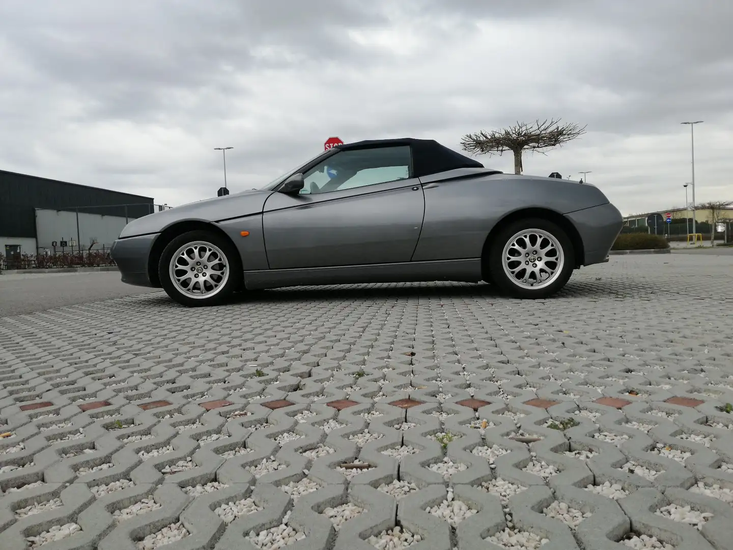 Alfa Romeo Spider 1.8 ts 16v Gri - 1