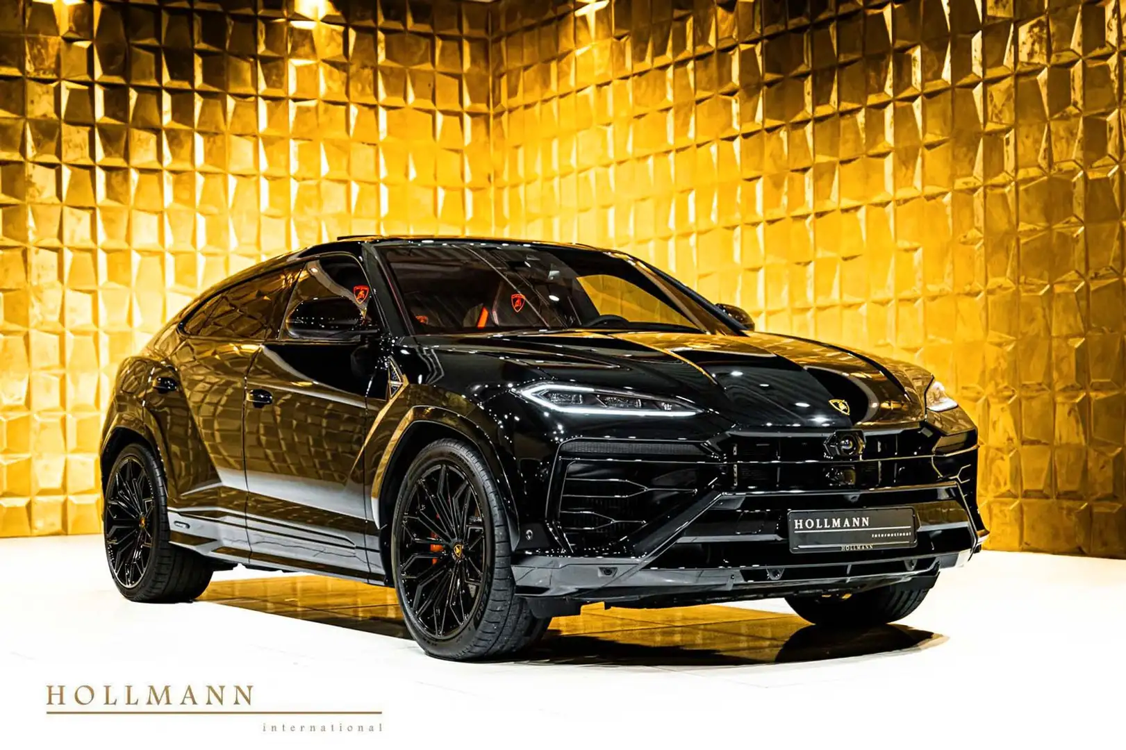 Lamborghini Urus SE+B&O 3D+CARBON+PANORAMIC+STOCK+ Zwart - 1