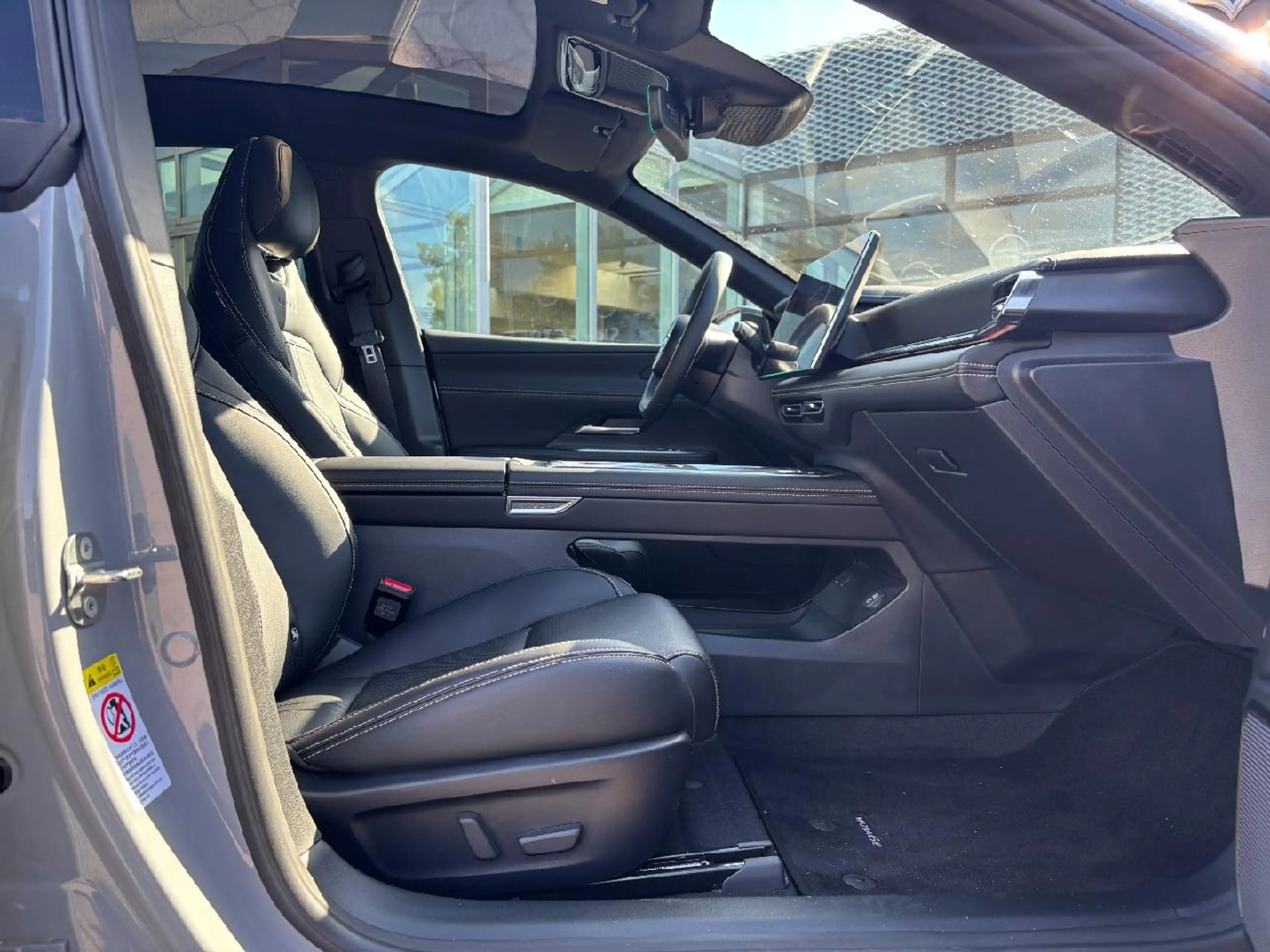 Mazda 6e 190 kW EV Takumi — photo 8