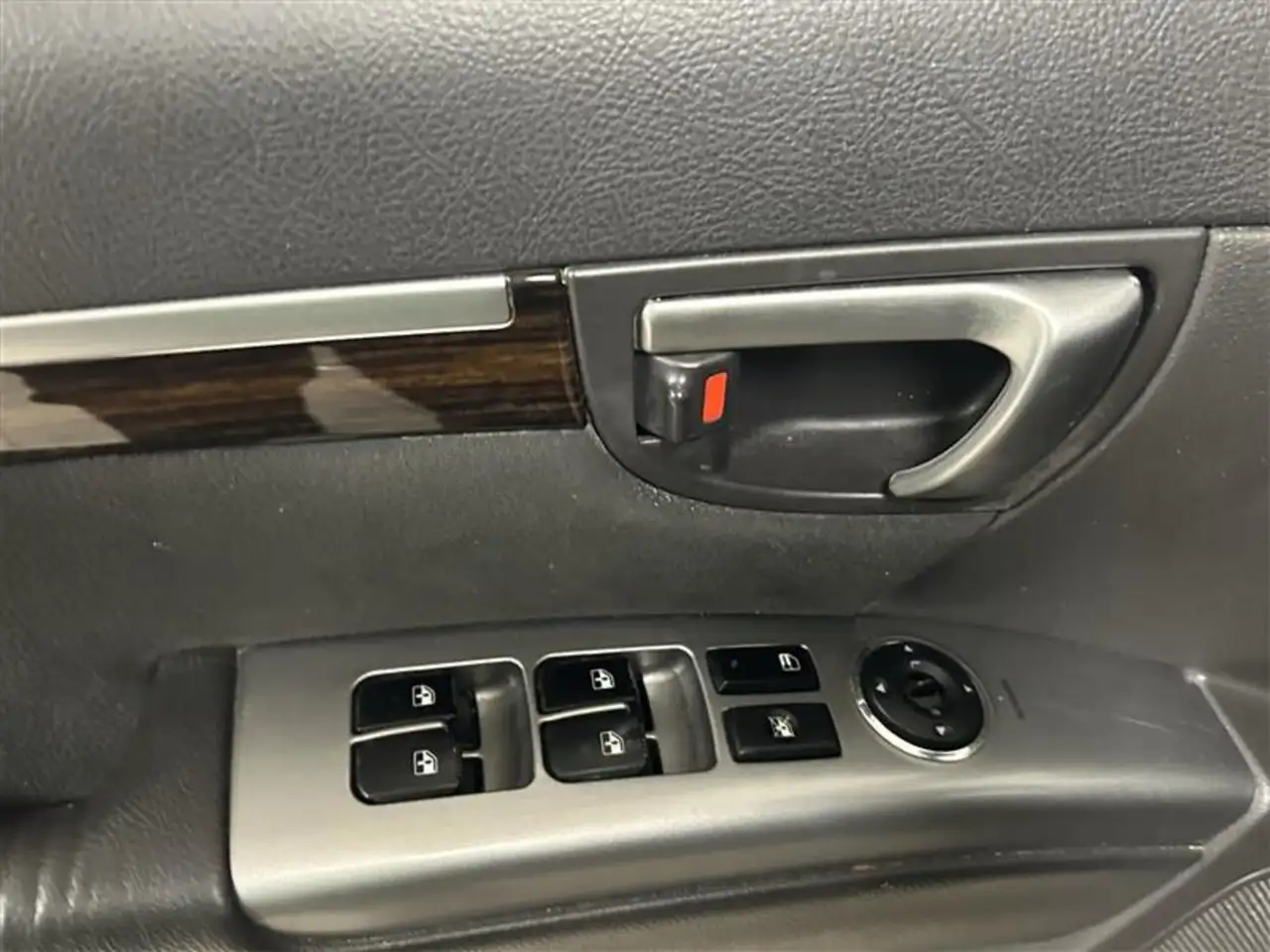 Hyundai SANTA FE снимка Hyundai SANTA FE