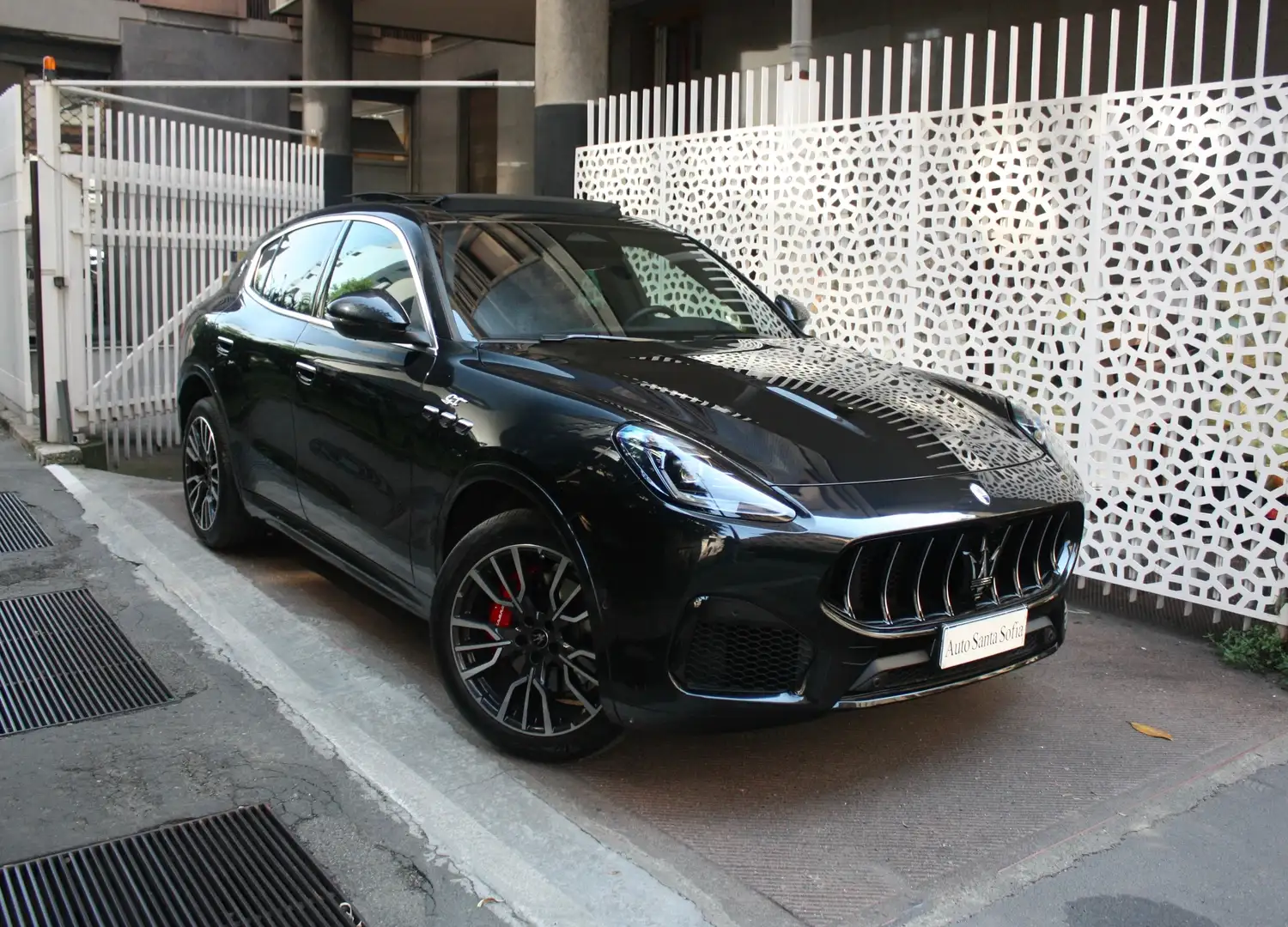 Maserati Grecale GT 300cv-IVA esposta-Tetto-20"-Sonus-Unicopropriet Noir - 1